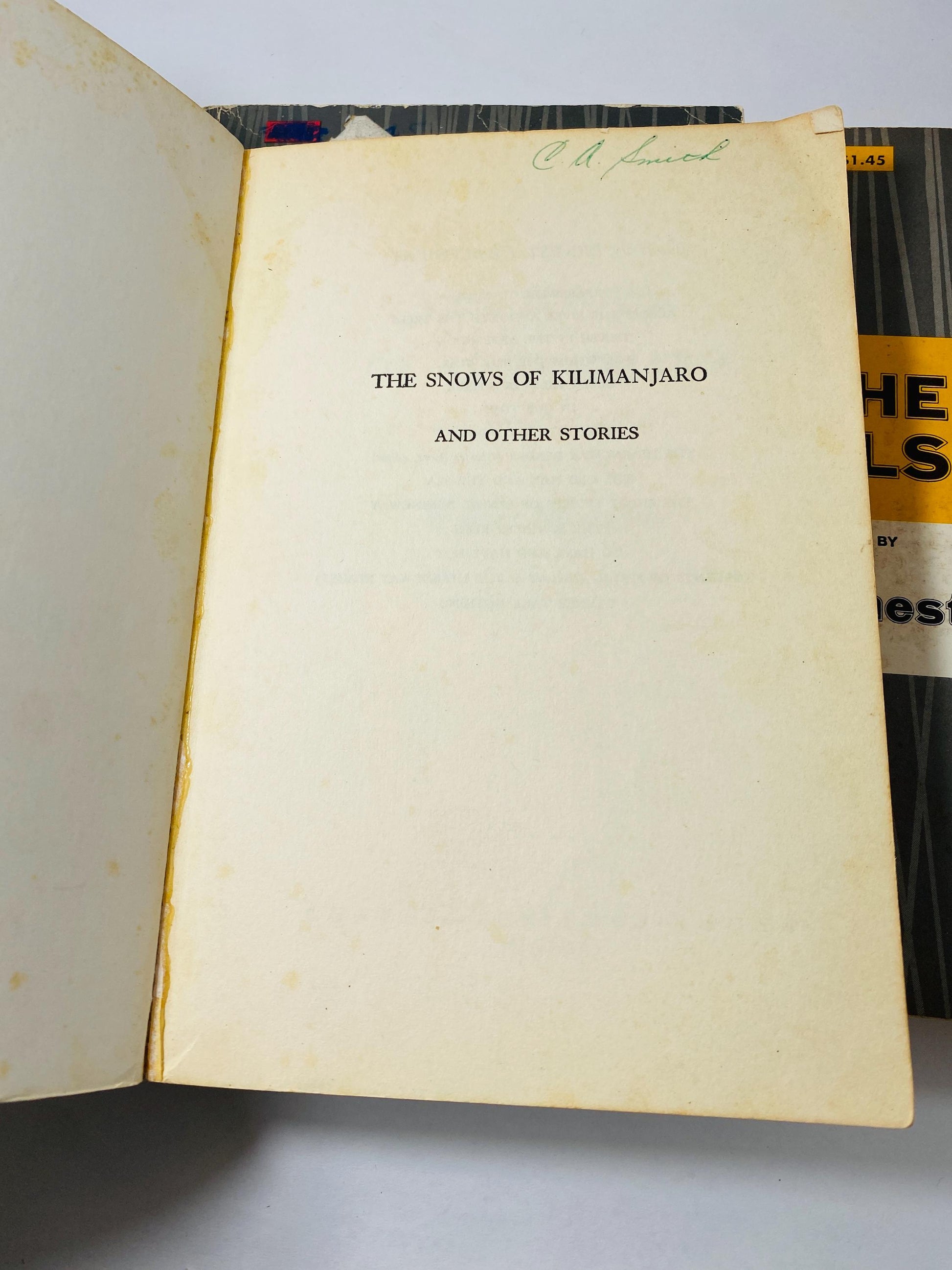 1952 Ernest Hemingway vintage paperback book set Farewell to Arms For Whom the Bell Tolls Snows of Kilimanjaro Love story Scribner