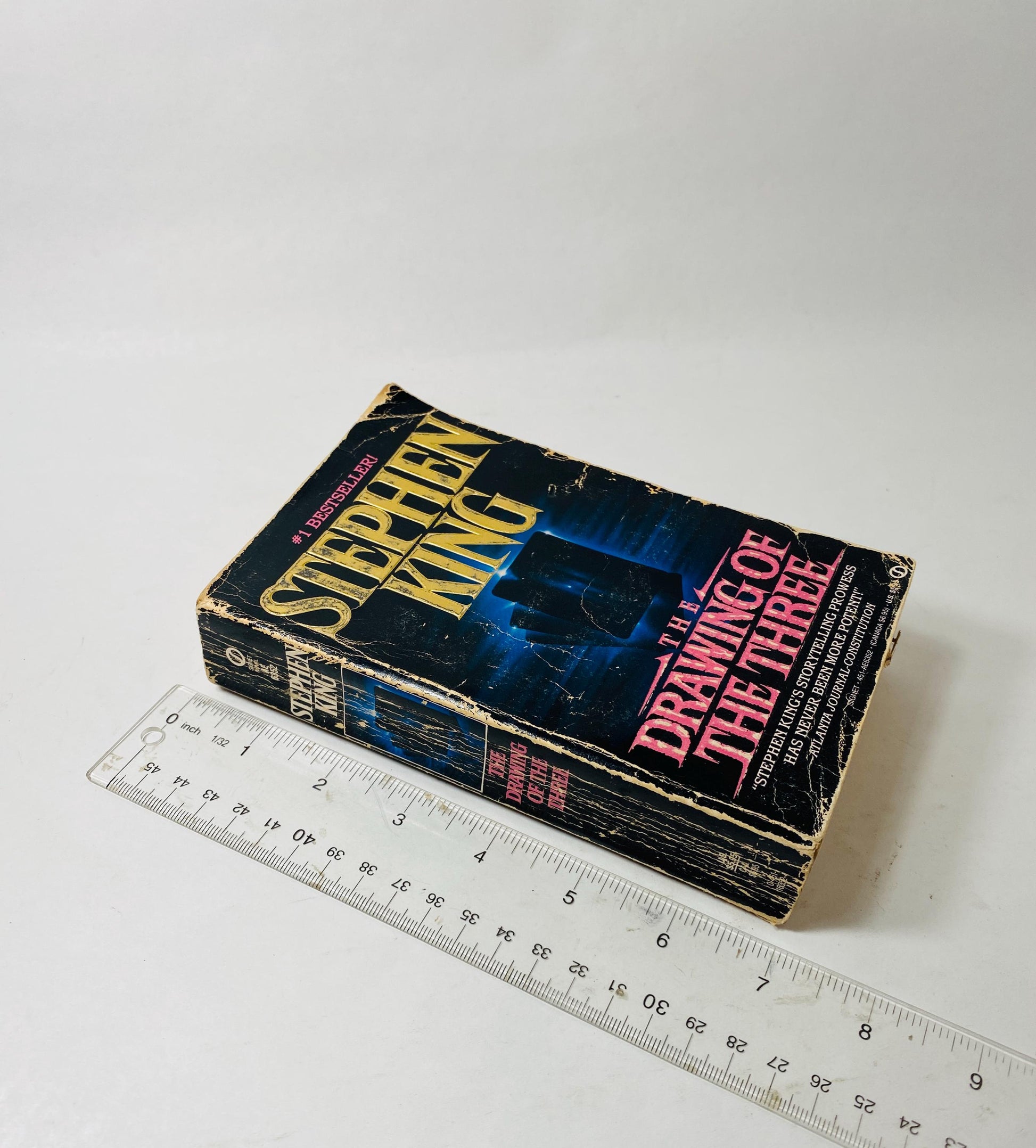 The Dark Tower II Drawing of the Three by Stephen King. FIRST EDITION First Printing. Vintage book circa 1987. First Plume Printing. Gift