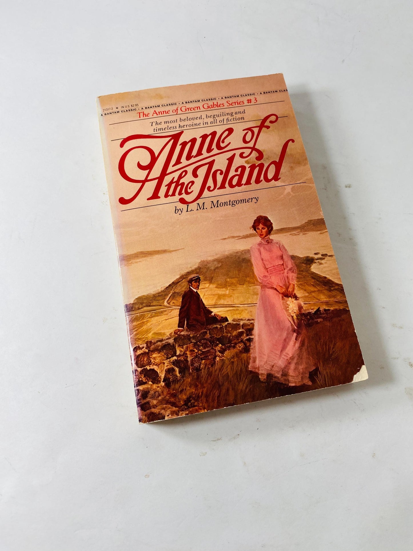 Anne of the Island vintage Green Gables paperback book by LM Montgomery circa 1987