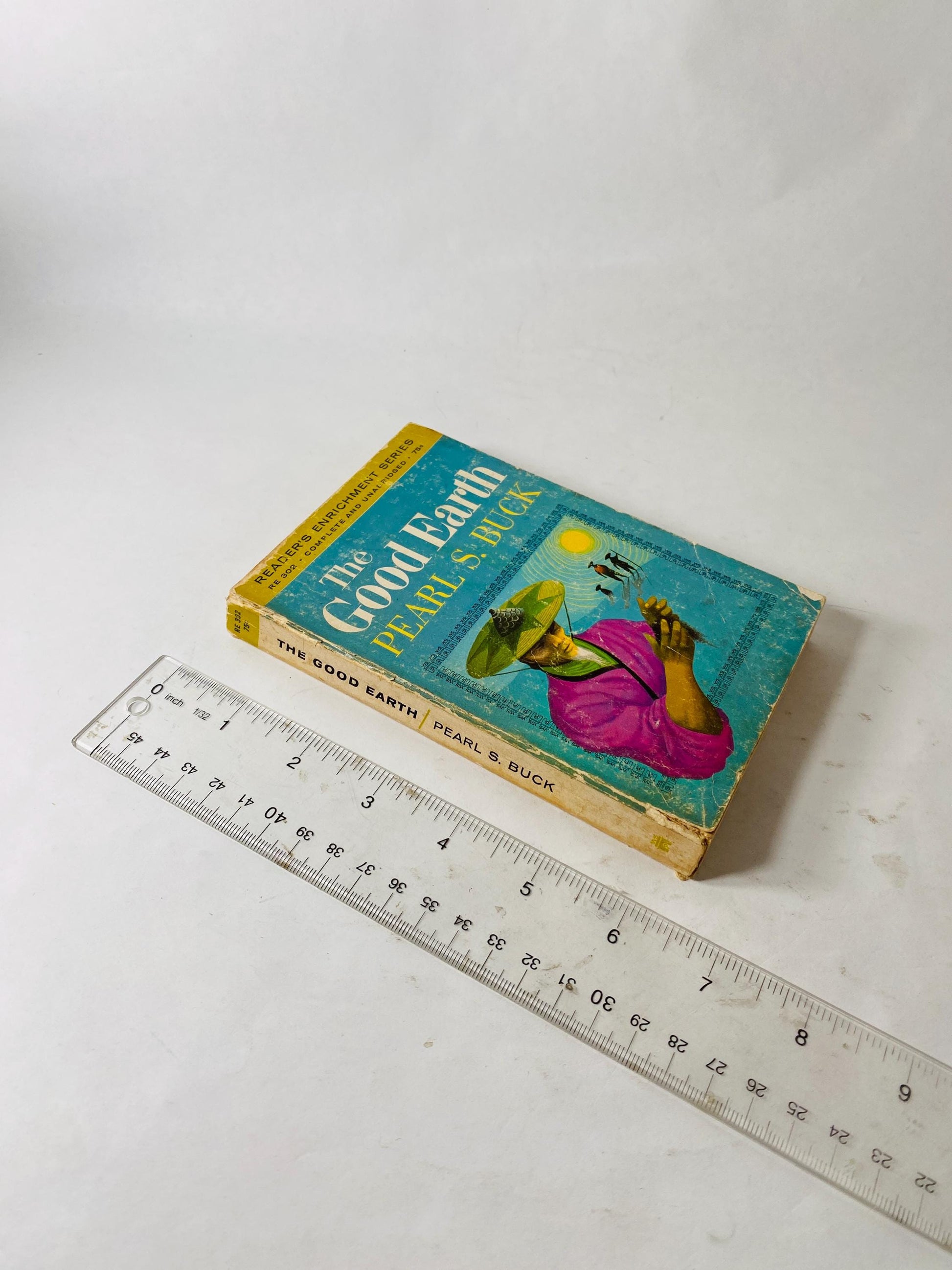 1965 Good Earth by Pearl S Buck Vintage paperback book Pulitzer Prize-winning story of hardship in rural China and deep connection to land