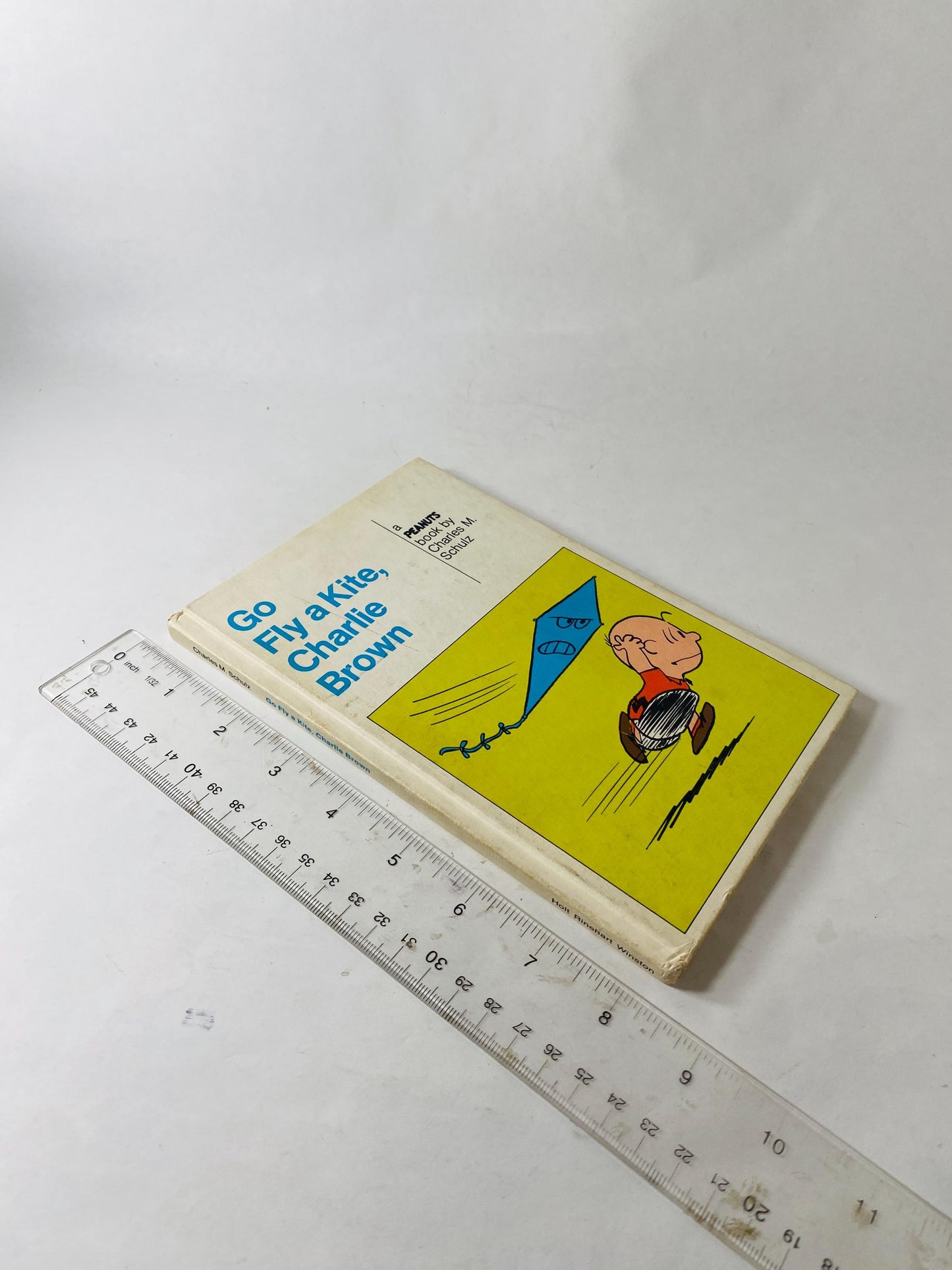 1960 Go Fly a Kite, Charlie Brown. Vintage Weekly Reader book by Charles Schulz Classic Children's Book