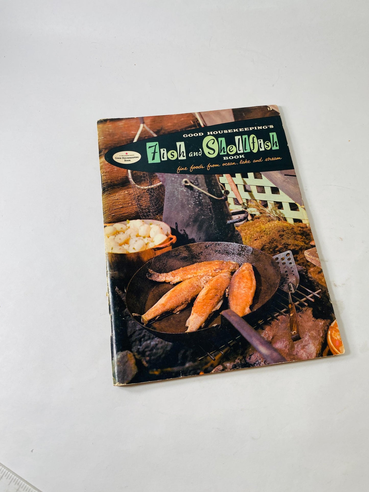1958 Fish & Seafood Cook vintage booklet Recipe cookbook all-American dishes Clam chowder bean soup Boston brown bread