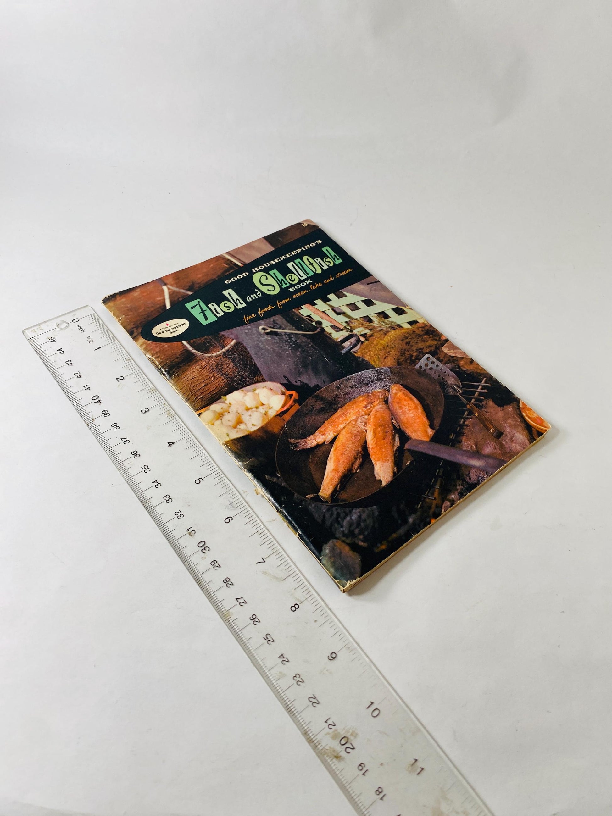 1958 Fish & Seafood Cook vintage booklet Recipe cookbook all-American dishes Clam chowder bean soup Boston brown bread