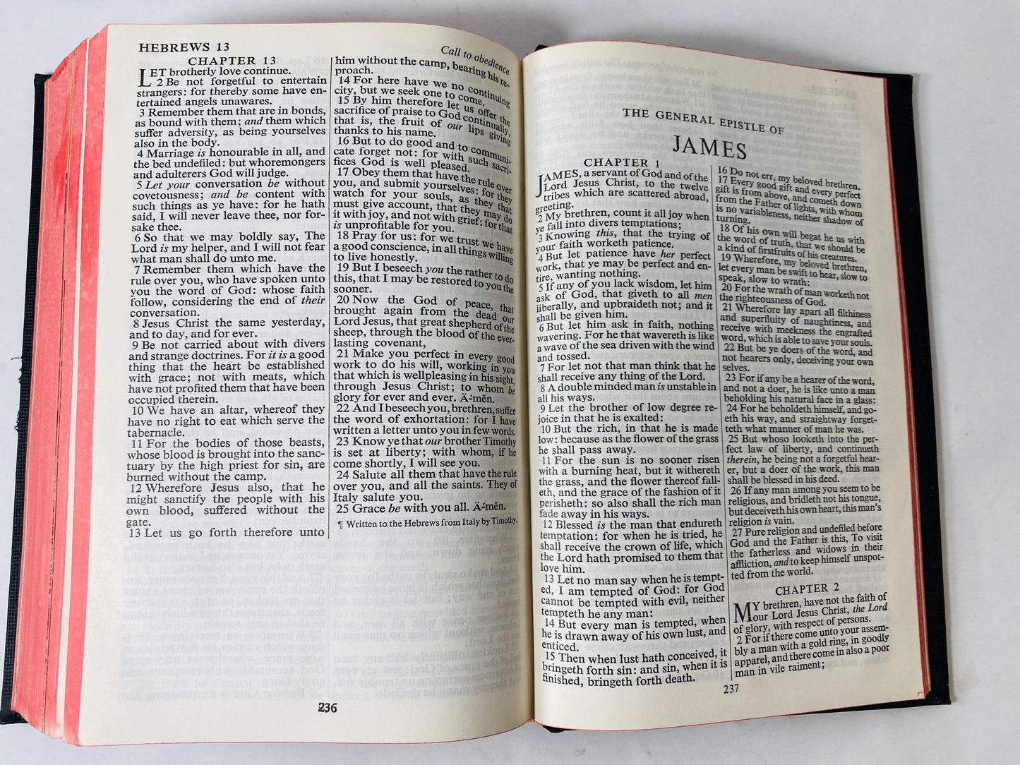 Holy Bible Old & New Testaments circa 1957 Vintage book w black cover Collins diligently revised by his Majesty's Special Command