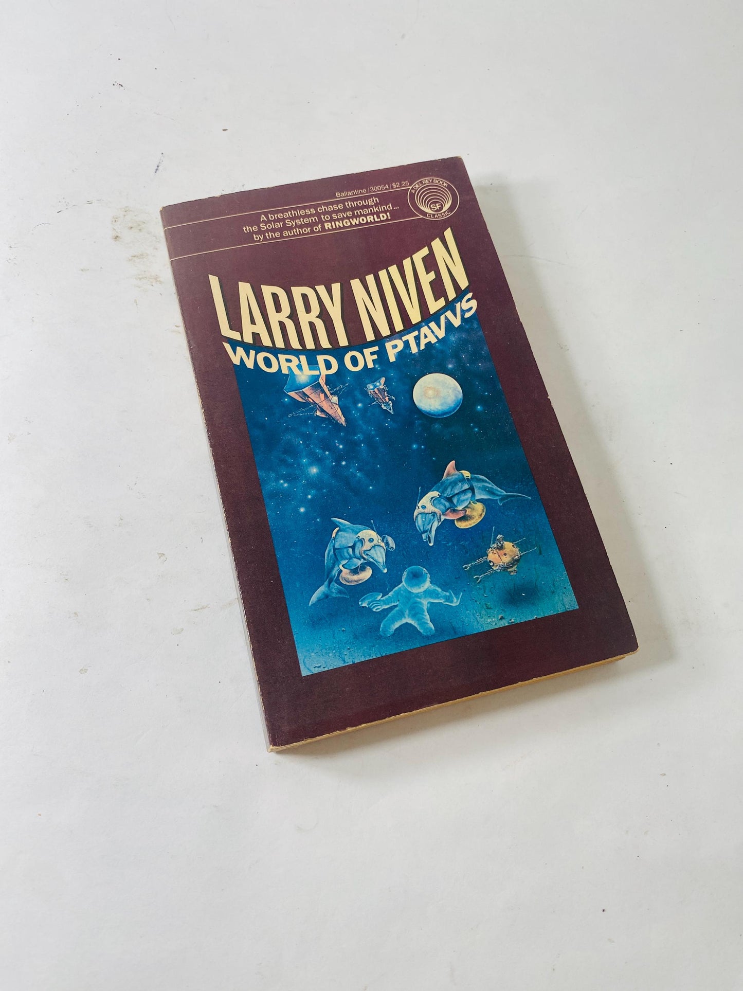 World of Ptavvs vintage paperback book by Larry Niven circa 1981 about telepathic skills and murderous organisms Science fiction scifi