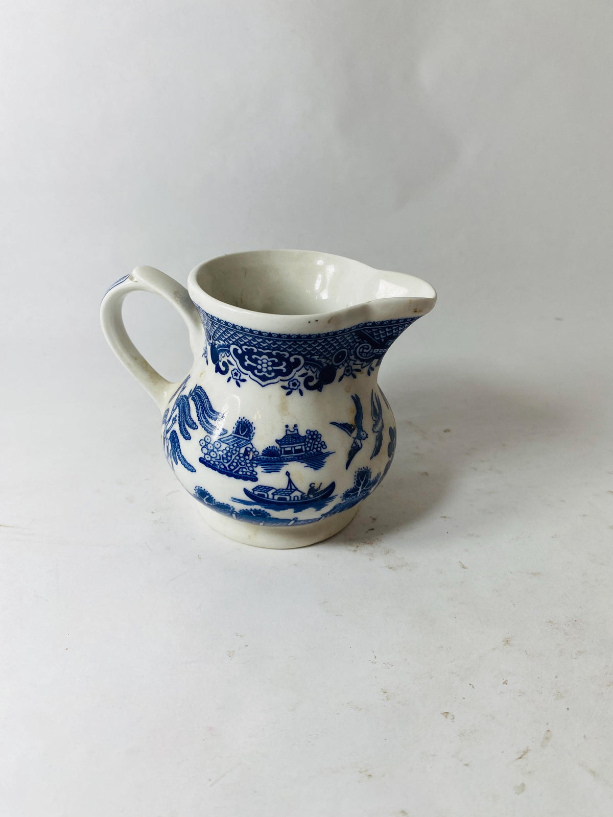 Vintage Churchill Blue Willow Chinoiserie Vintage creamer Butter Dish Made in England Retro kitchen collectible MCM Carnivore gift
