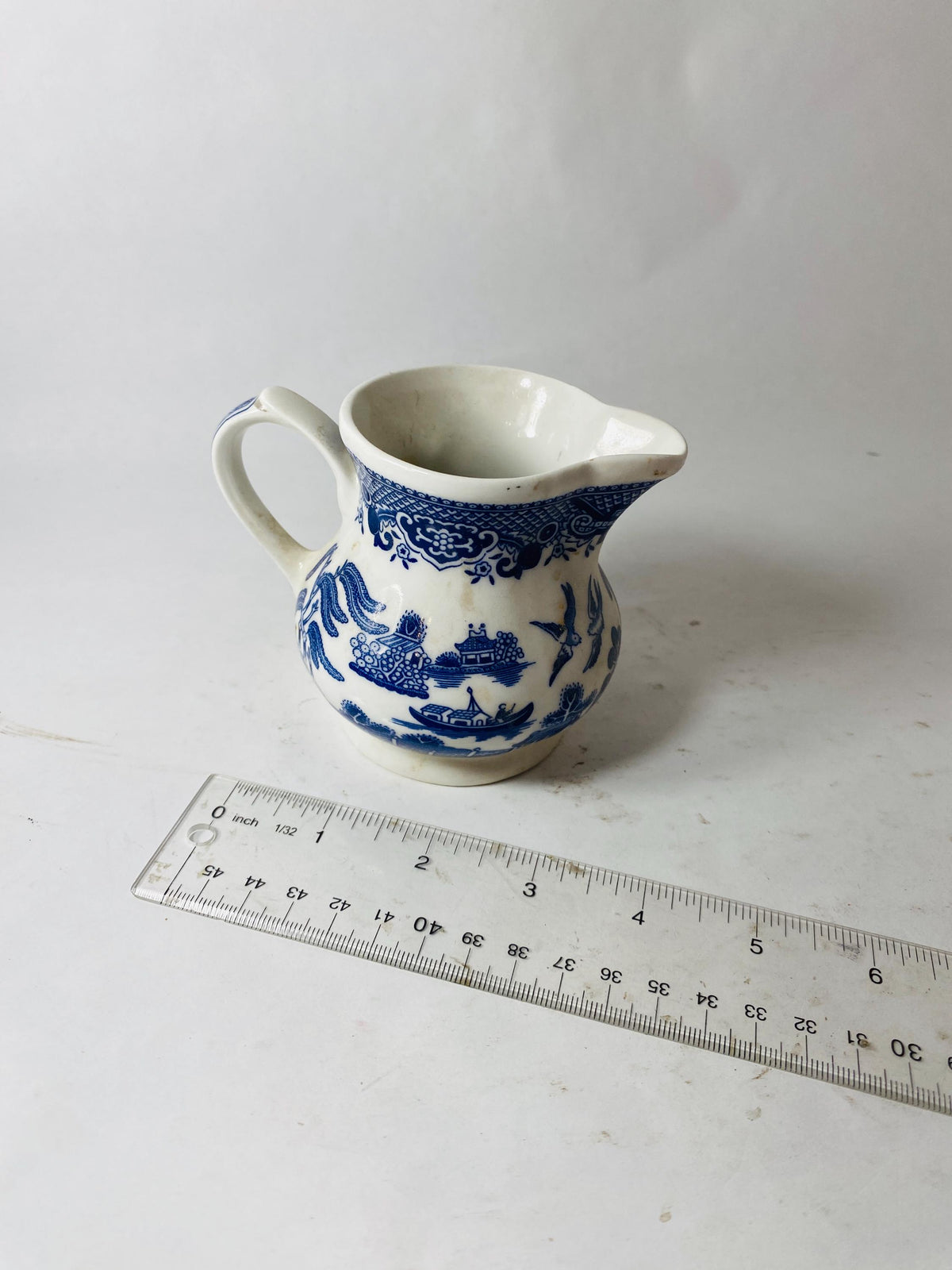 Vintage Churchill Blue Willow Chinoiserie Vintage creamer Butter Dish Made in England Retro kitchen collectible MCM Carnivore gift