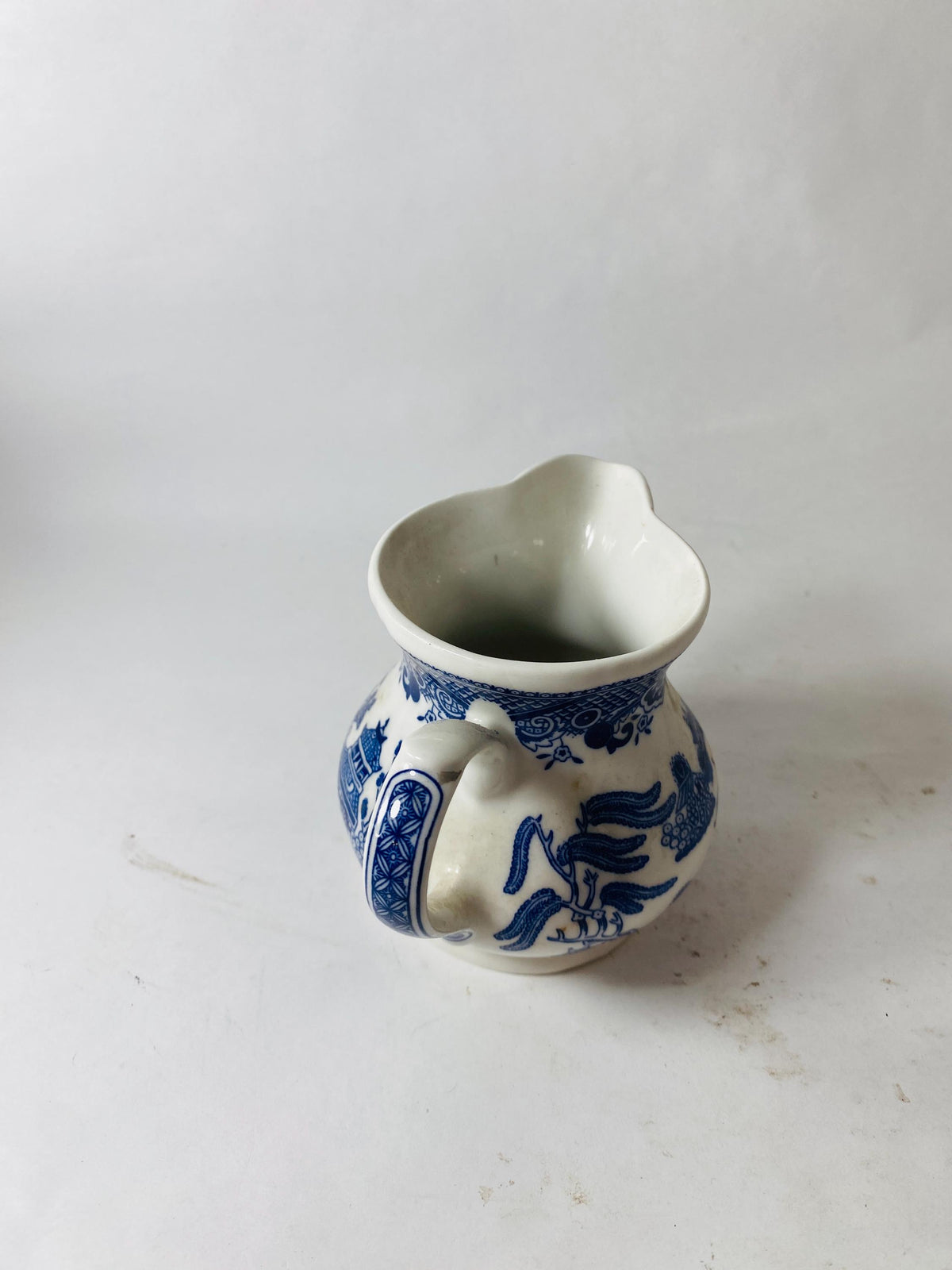Vintage Churchill Blue Willow Chinoiserie Vintage creamer Butter Dish Made in England Retro kitchen collectible MCM Carnivore gift