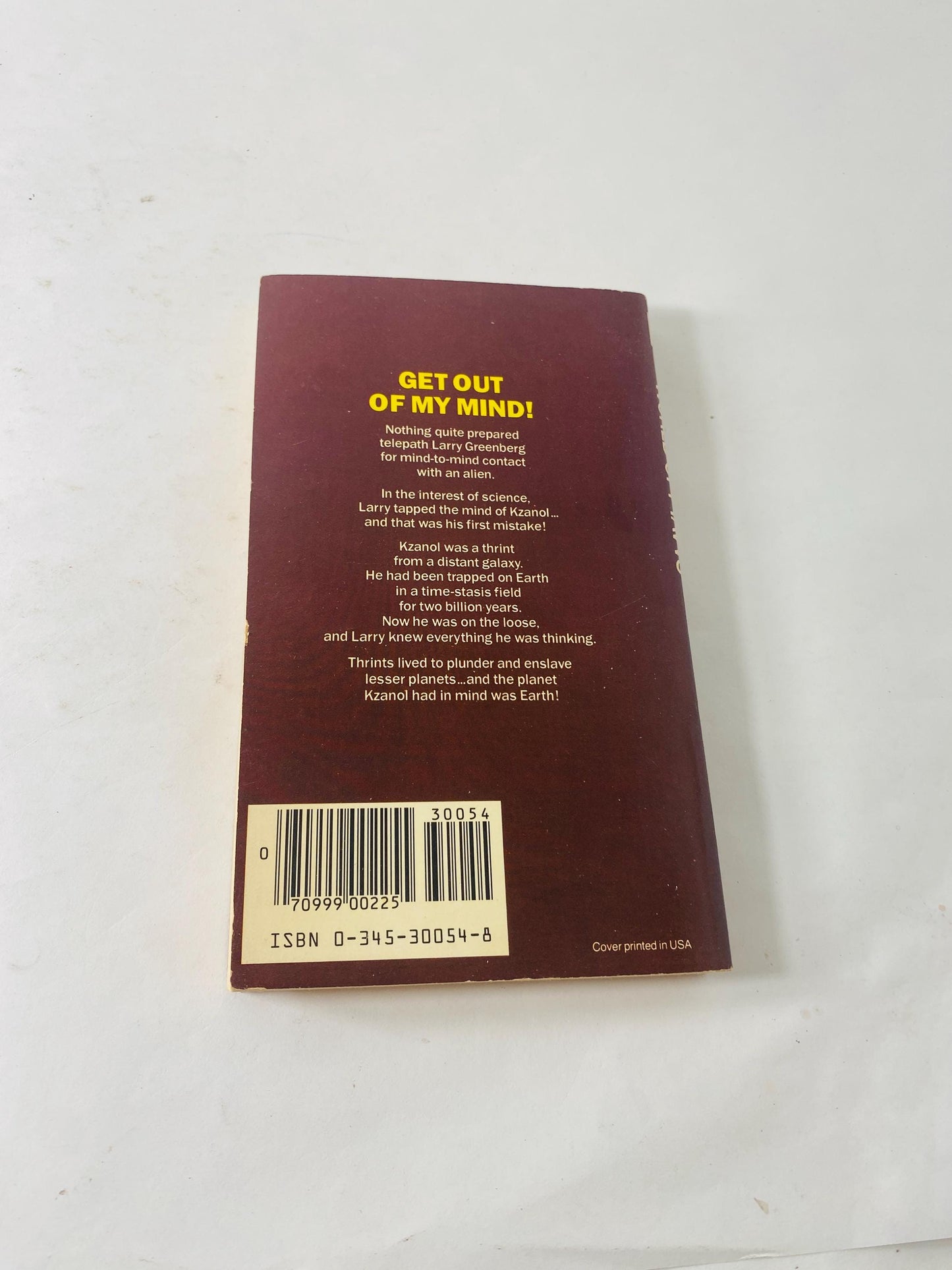 World of Ptavvs vintage paperback book by Larry Niven circa 1981 about telepathic skills and murderous organisms Science fiction scifi