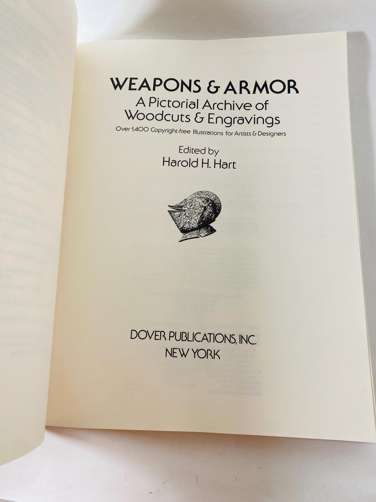 Weapons & Armor Pictorial Archive of Woodcuts Engravings vintage book circa 1981 LARGE Art instruction how to weapons war military soldier