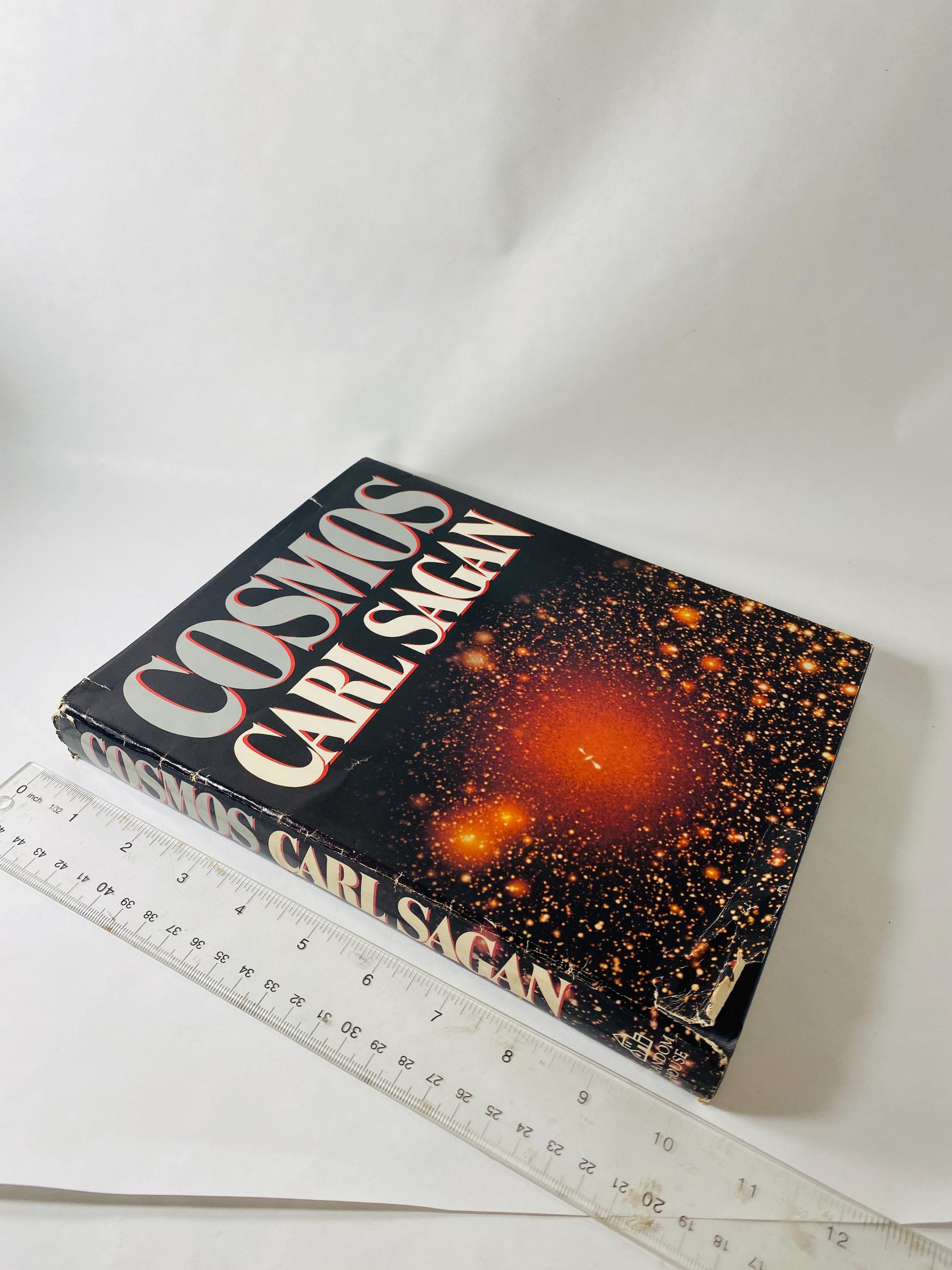 Cosmos First edition vintage book by Carl Sagan circa 1980 Astronomy, cosmology, astrophysicist, astrobiology, science popularizer. Gift