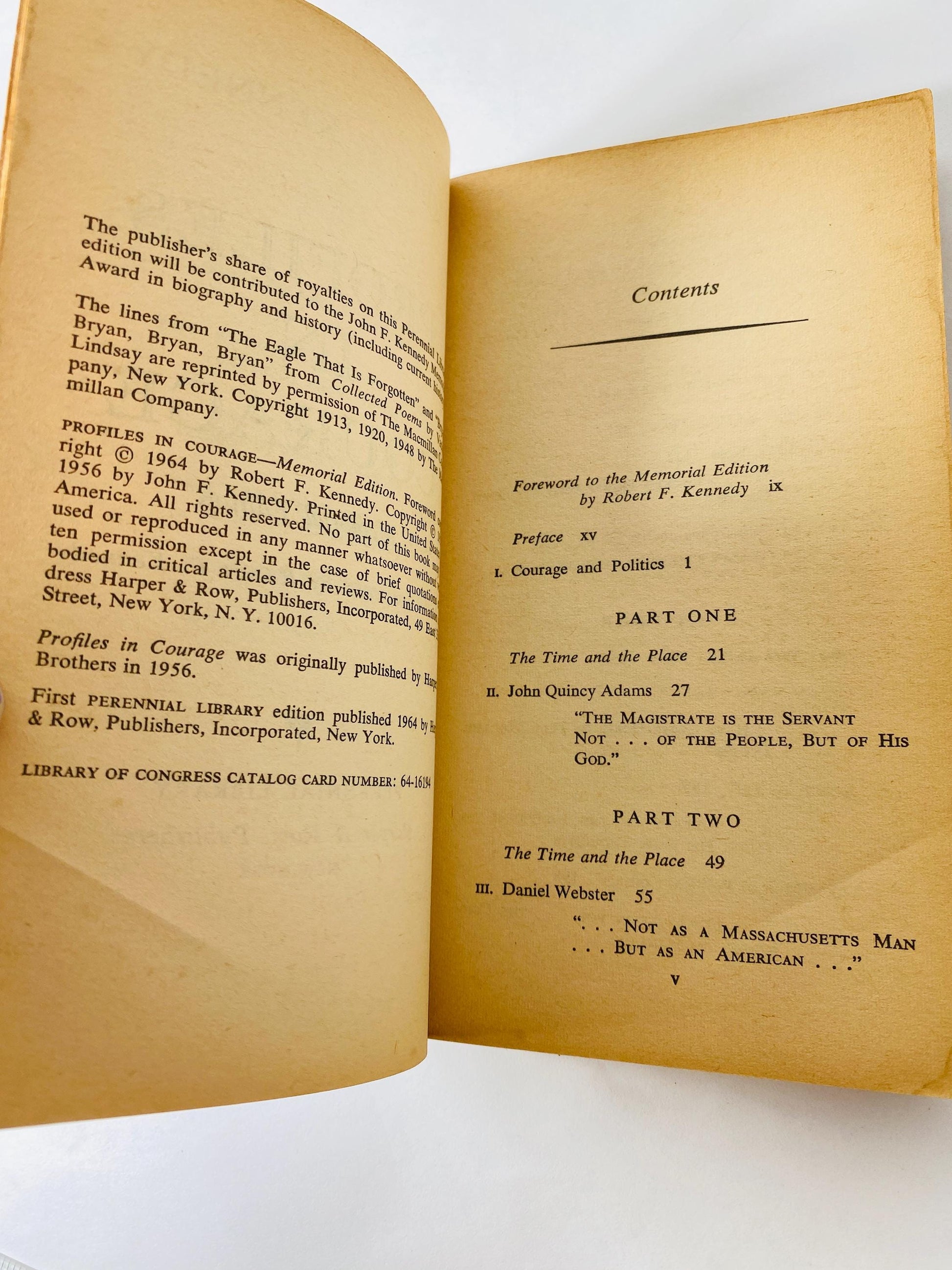 Profiles in Courage by John F Kennedy Vintage paperback book circa 1964 Pulitzer Prize.