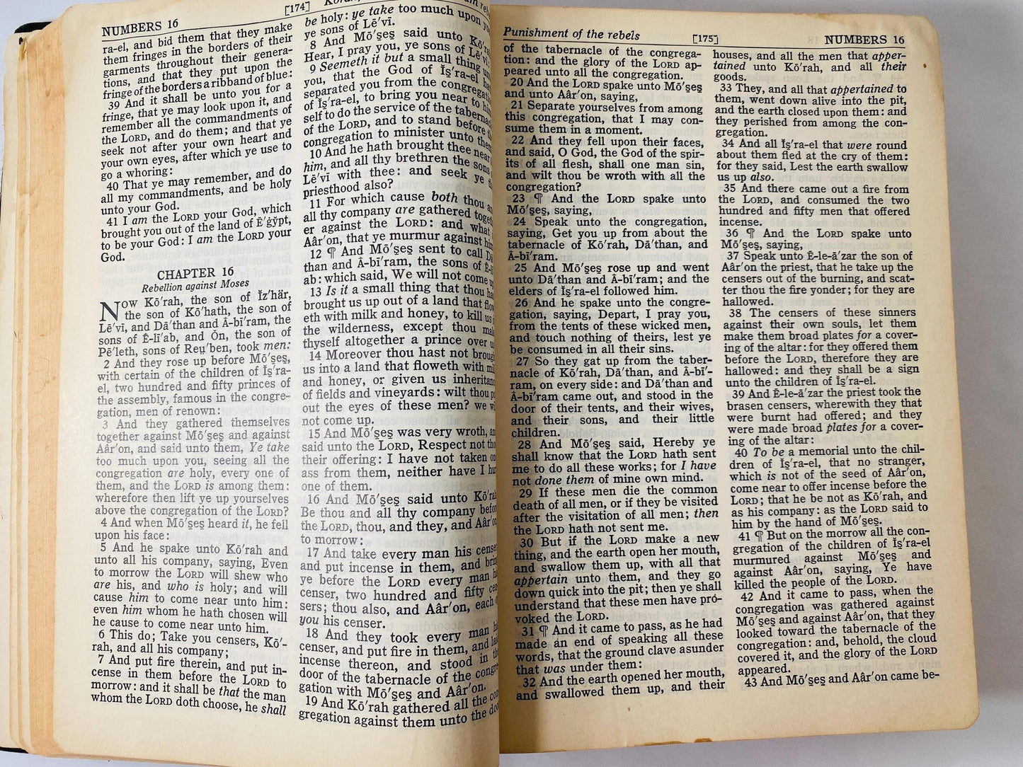 Holman Holy Bible Vintage book King James book New and Old Testaments KJV
