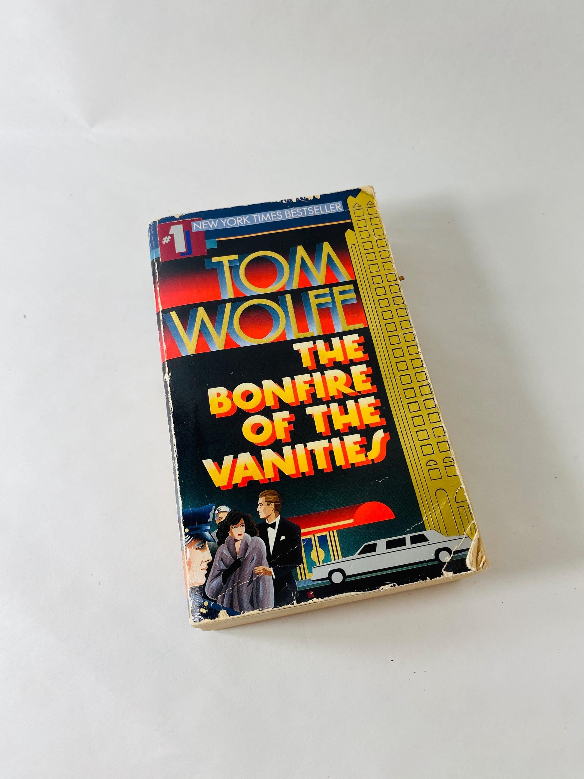 Bonfire of the Vanities by Tom Wolfe vintage paperback book EARLY PRINTING circa 1988 Racism, social class, politics and greed in 1980s