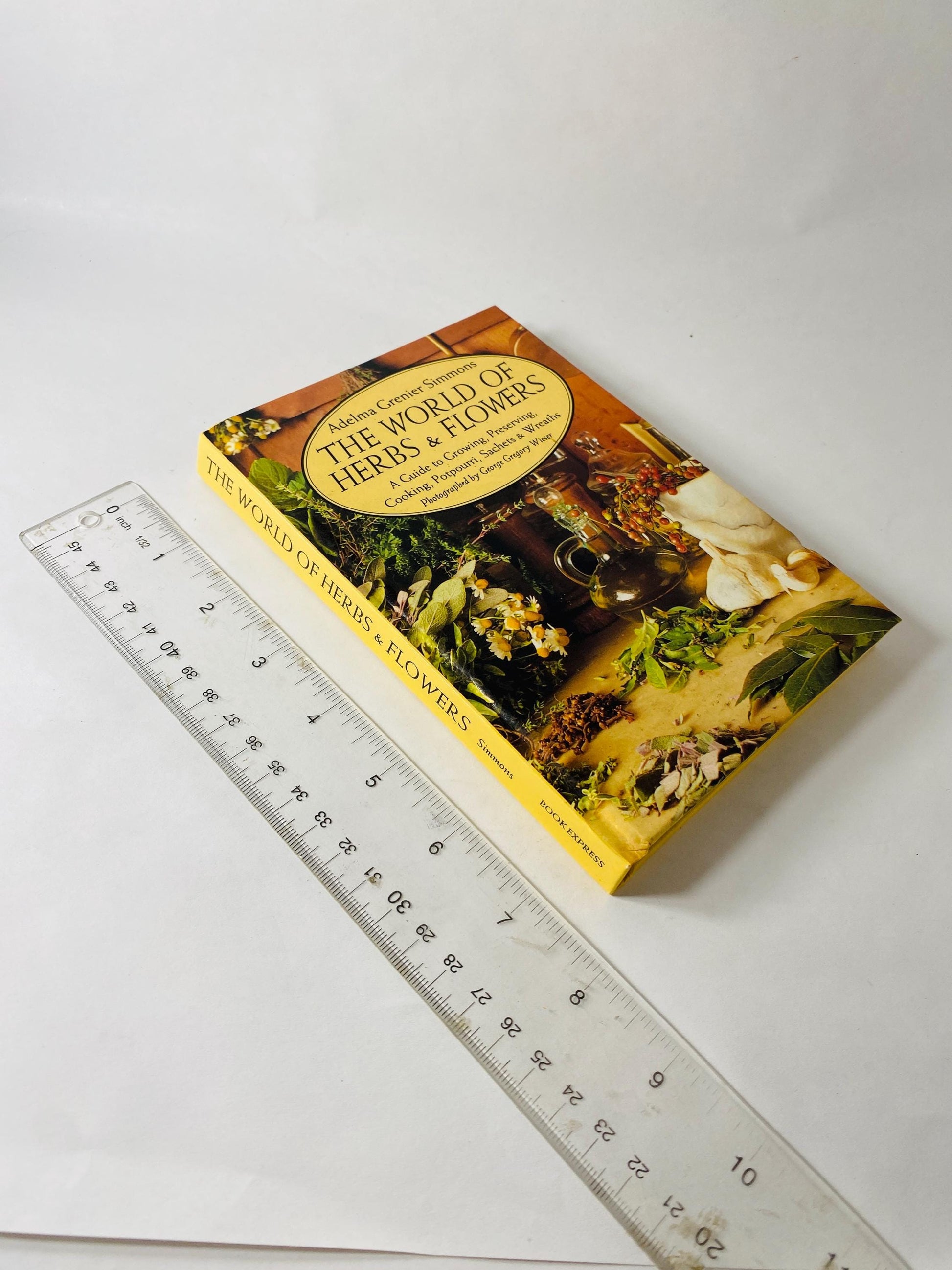 World of Herbs & Flowers Adelma Grenier Simmons 1992 vintage book, Caprilands Herb Gardening Potpourri Wreaths