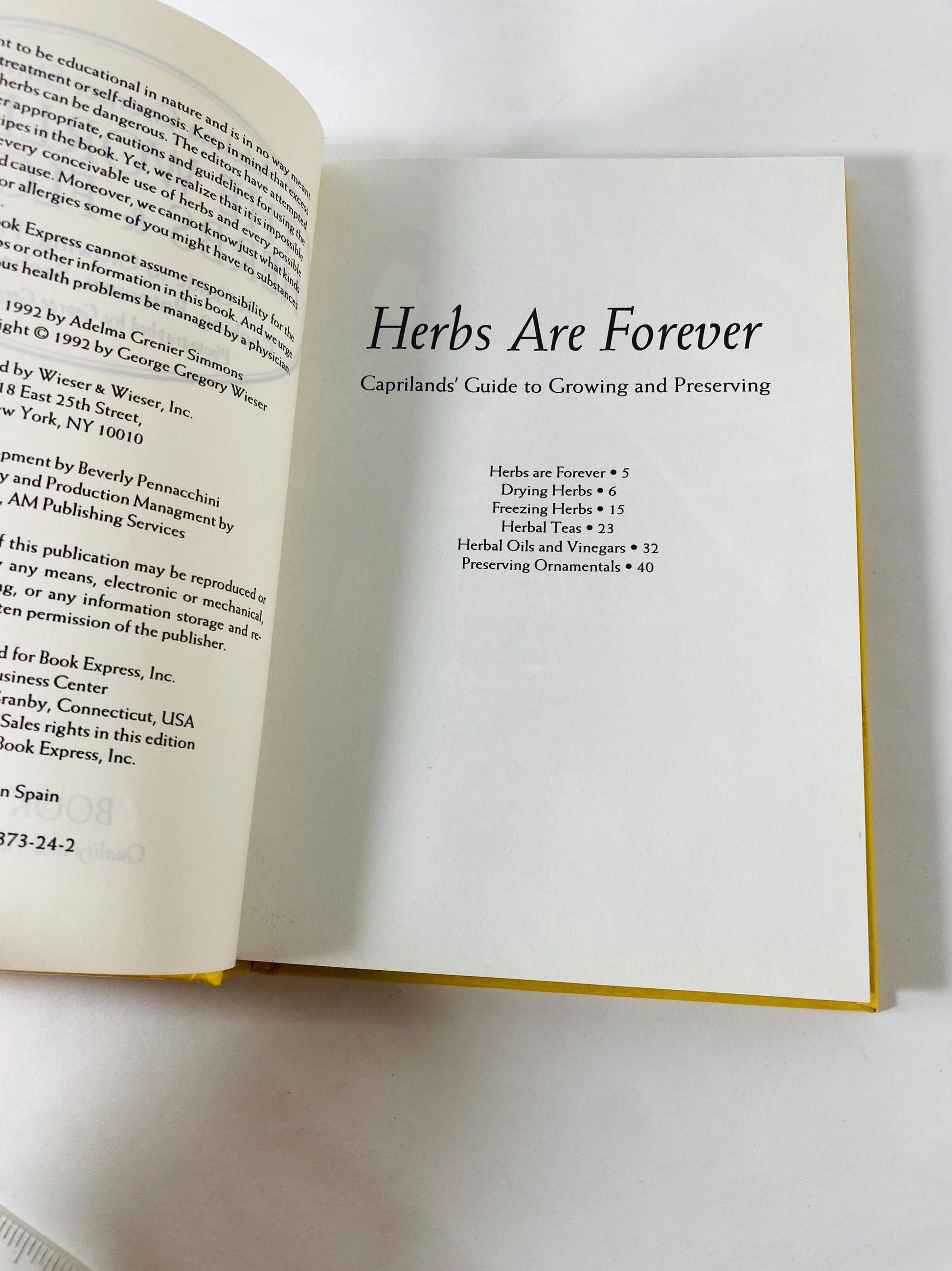 World of Herbs & Flowers Adelma Grenier Simmons 1992 vintage book, Caprilands Herb Gardening Potpourri Wreaths