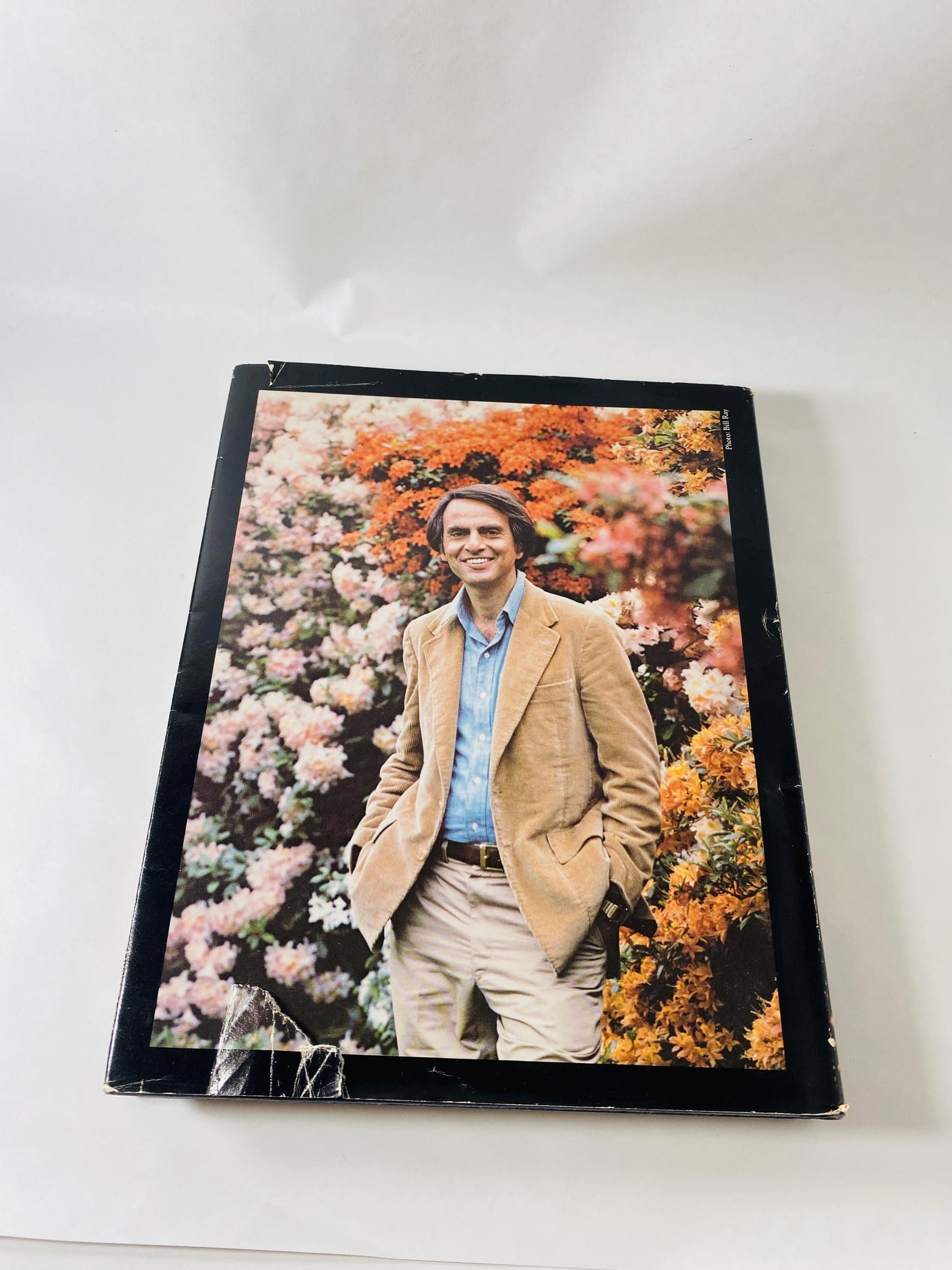Cosmos First edition vintage book by Carl Sagan circa 1980 Astronomy, cosmology, astrophysicist, astrobiology, science popularizer. Gift