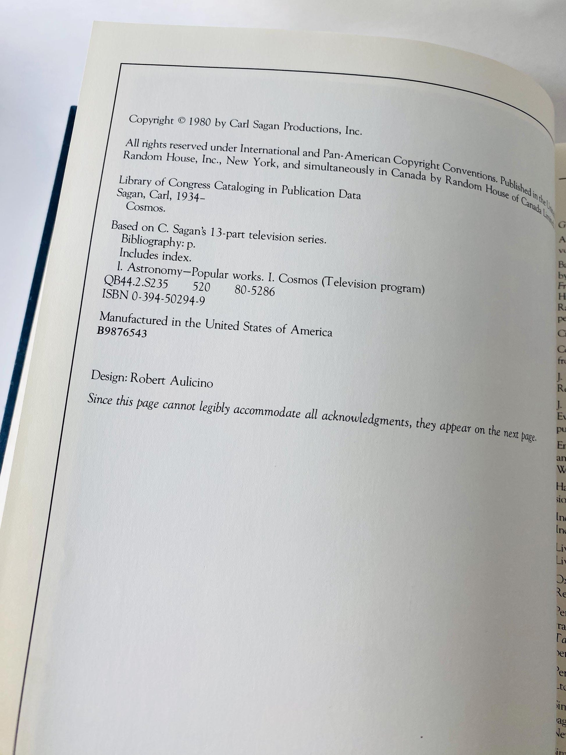 Cosmos First edition vintage book by Carl Sagan circa 1980 Astronomy, cosmology, astrophysicist, astrobiology, science popularizer. Gift