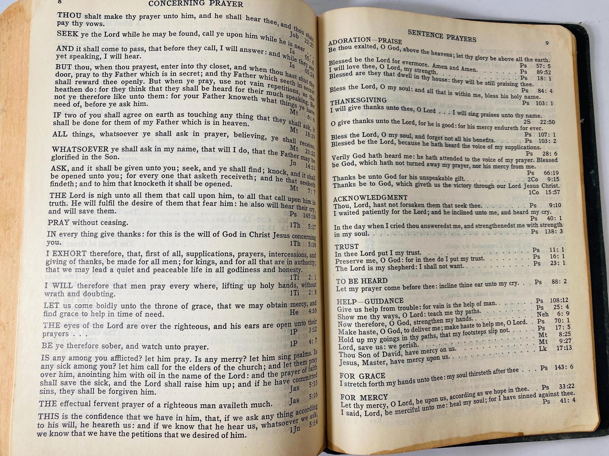 Holman Holy Bible Vintage book King James book New and Old Testaments KJV