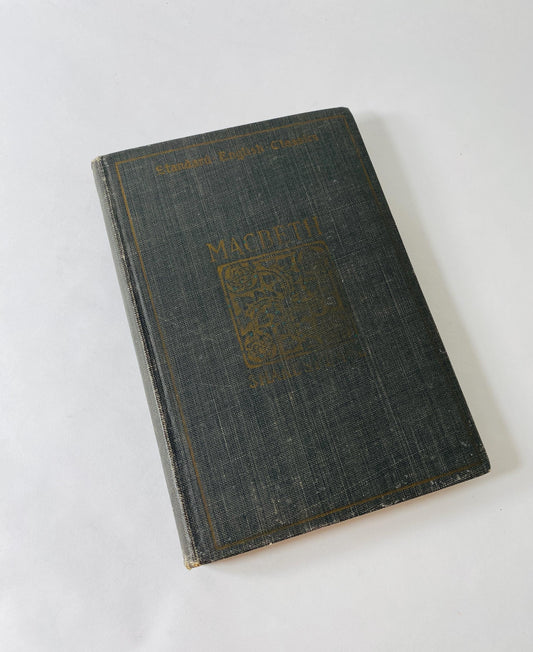 Shakespeare and the Nature of Man Vintage book by Theodore Spencer circa 1945 History of Hamlet Othello King Lear Macbeth Antony & Cleopatra