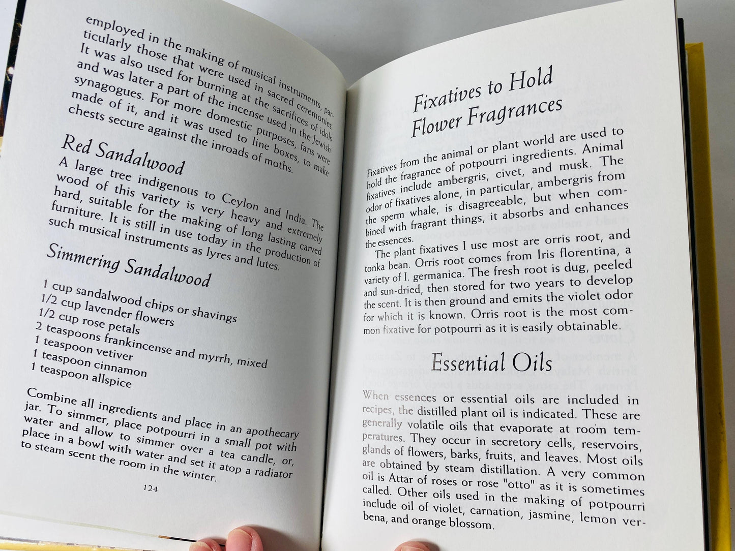 World of Herbs & Flowers Adelma Grenier Simmons 1992 vintage book, Caprilands Herb Gardening Potpourri Wreaths