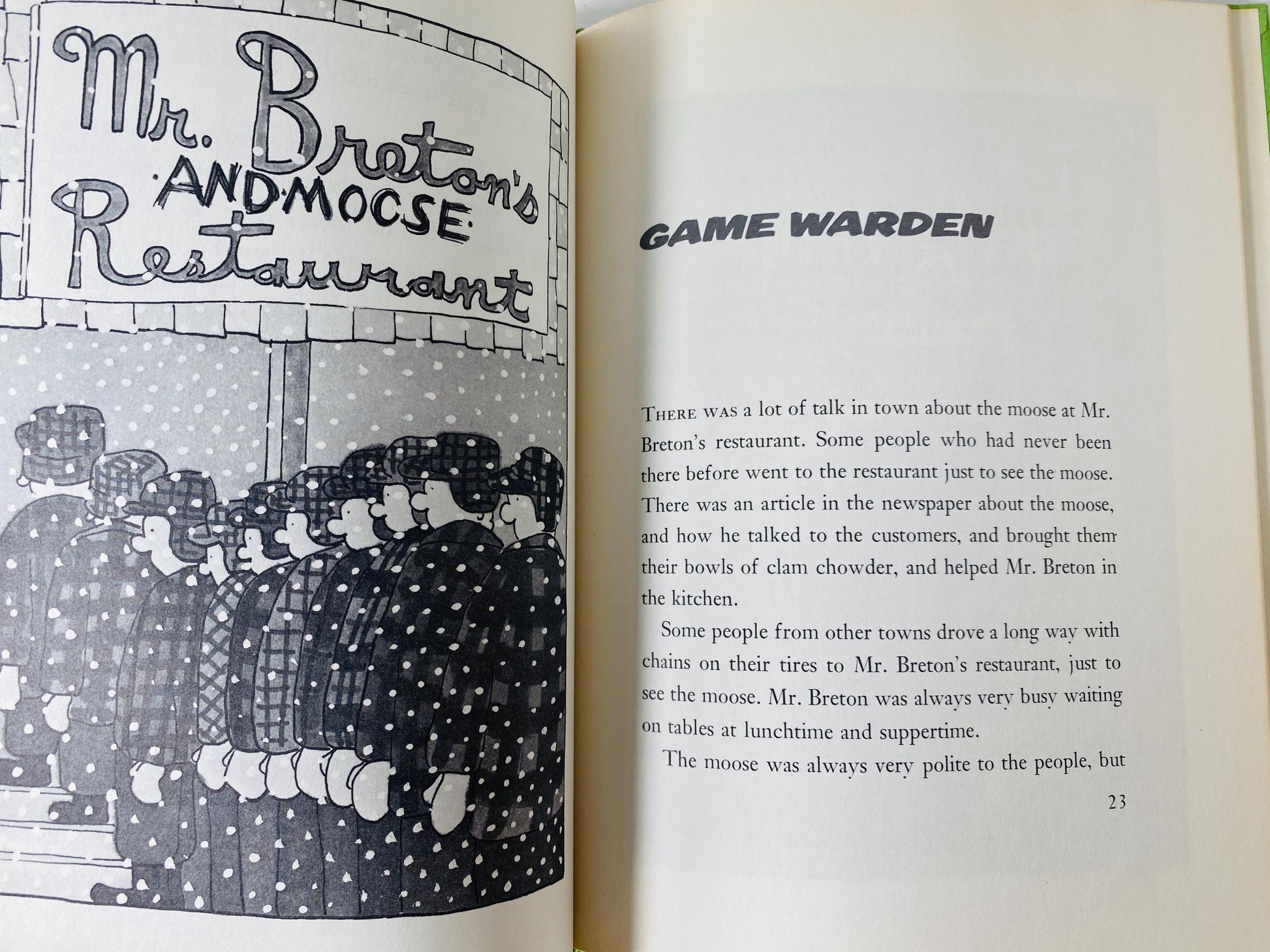 Blue Moose vintage children's Weekly Reader book by Manus Pinkwater circa 1975 about a who serves as head waiter and cooks gourmet meals