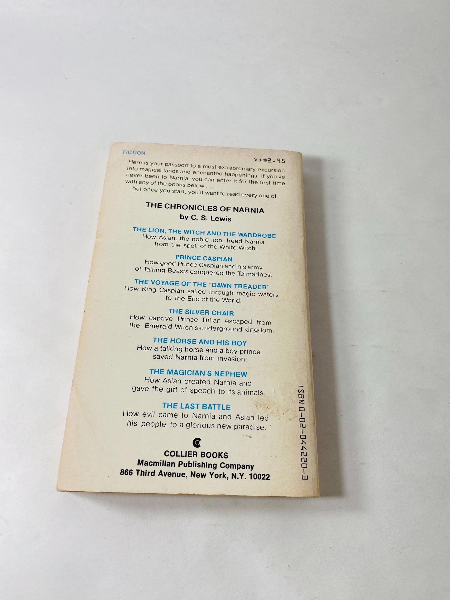 Chronicles of Narnia by CS Lewis Lion, the Witch and the Wardrobe vintage paperback book circa 1970 Collier science fiction Fantasy
