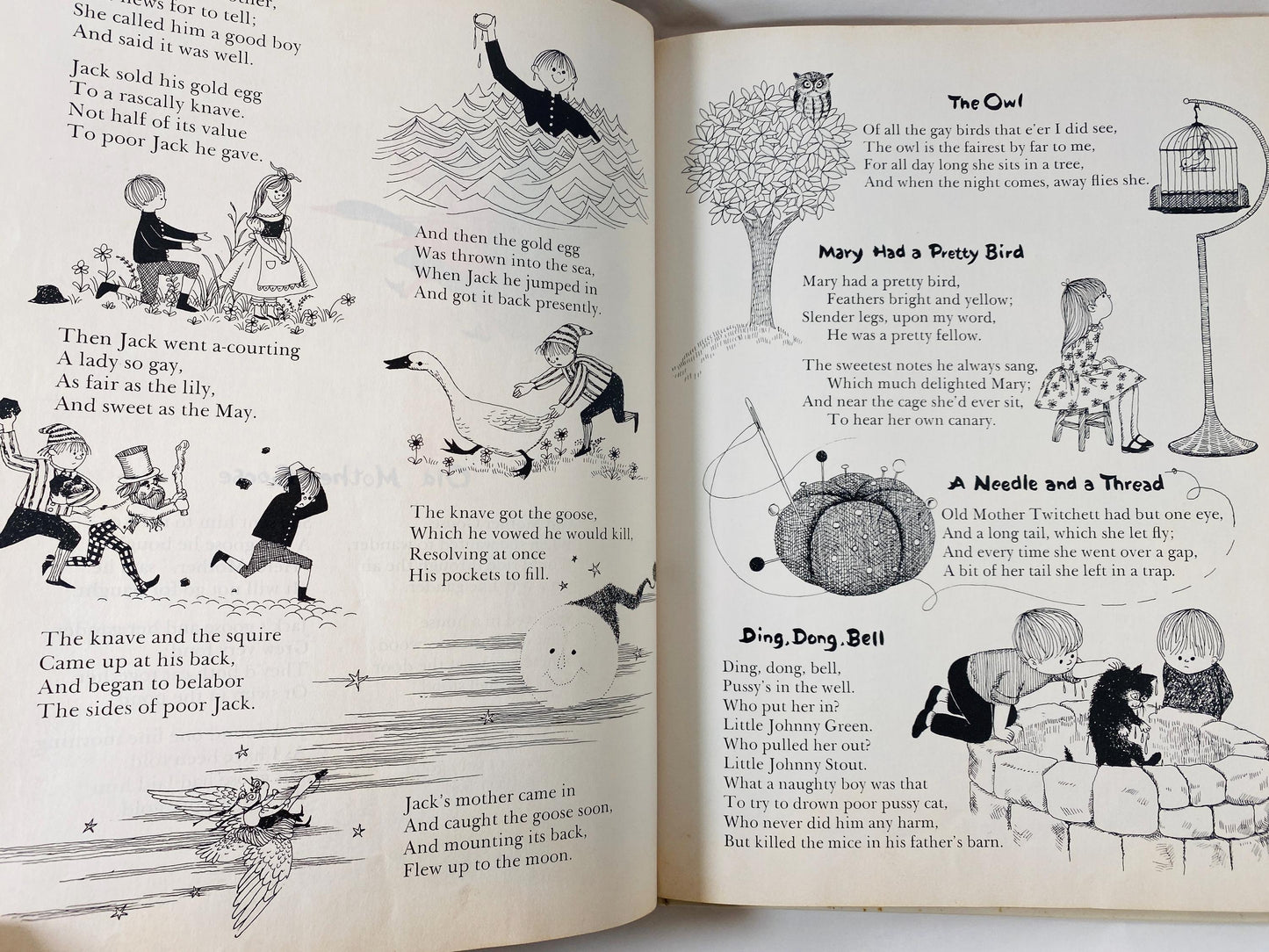 1982 Mother Goose LARGE vintage book illustrated by Gyo Fujikawa children's Fairy Tales Bedtime stories porch