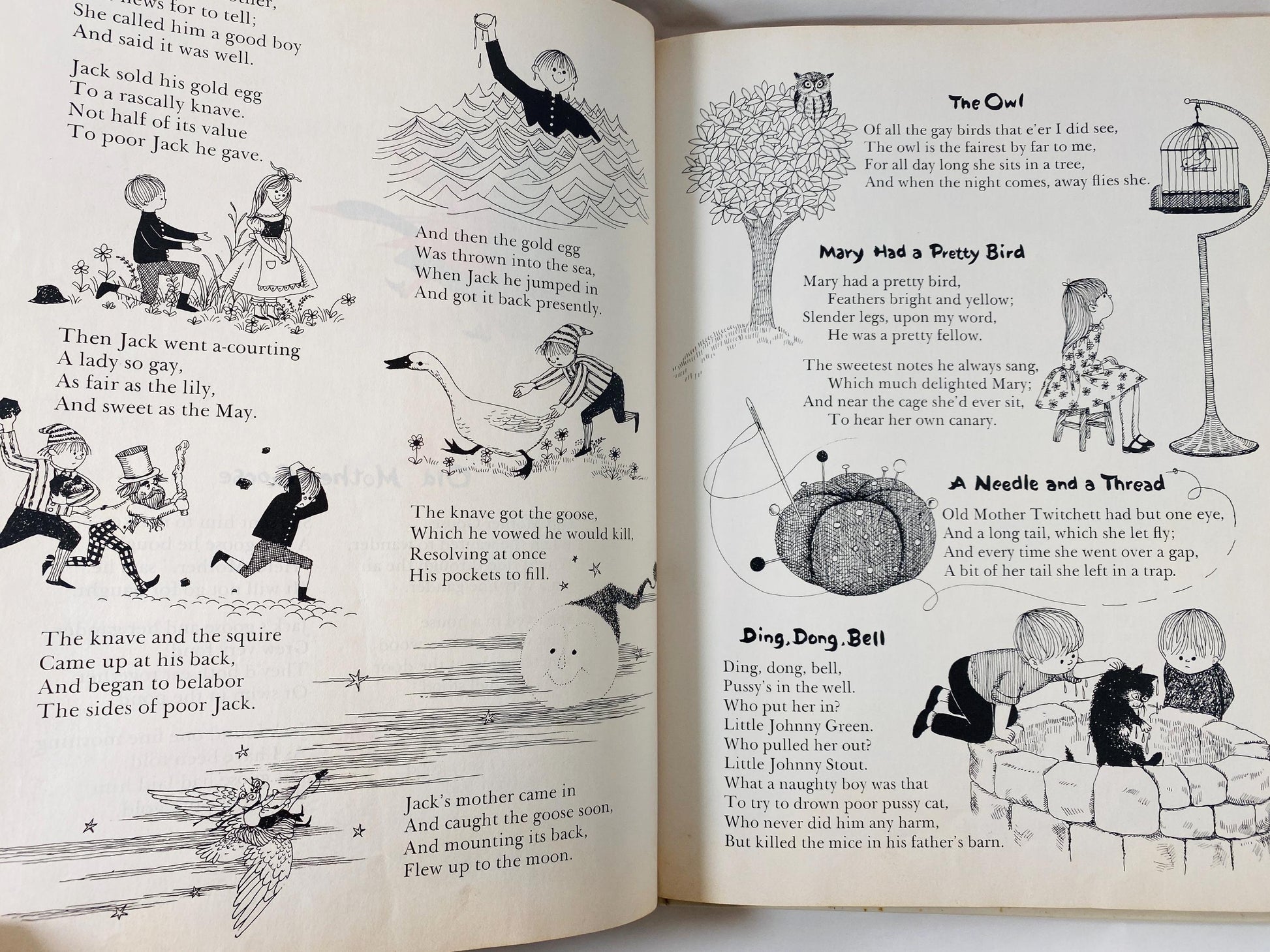 1982 Mother Goose LARGE vintage book illustrated by Gyo Fujikawa children's Fairy Tales Bedtime stories porch
