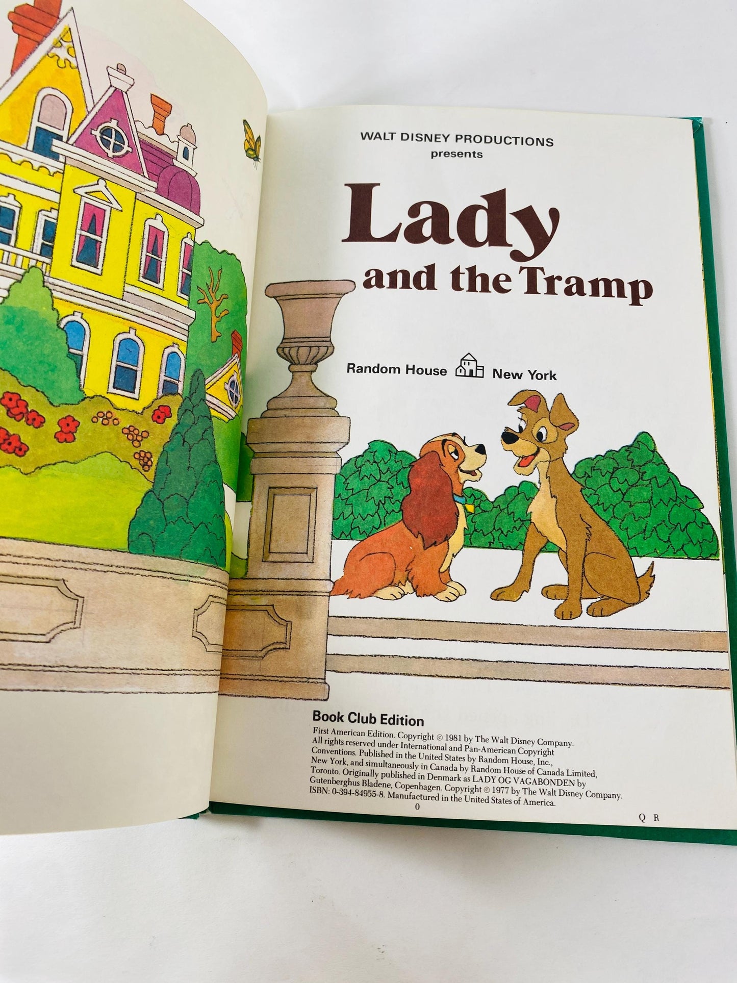 Lady and the Tramp Vintage Walt Disney large Wonderful World of Reading book circa 1981