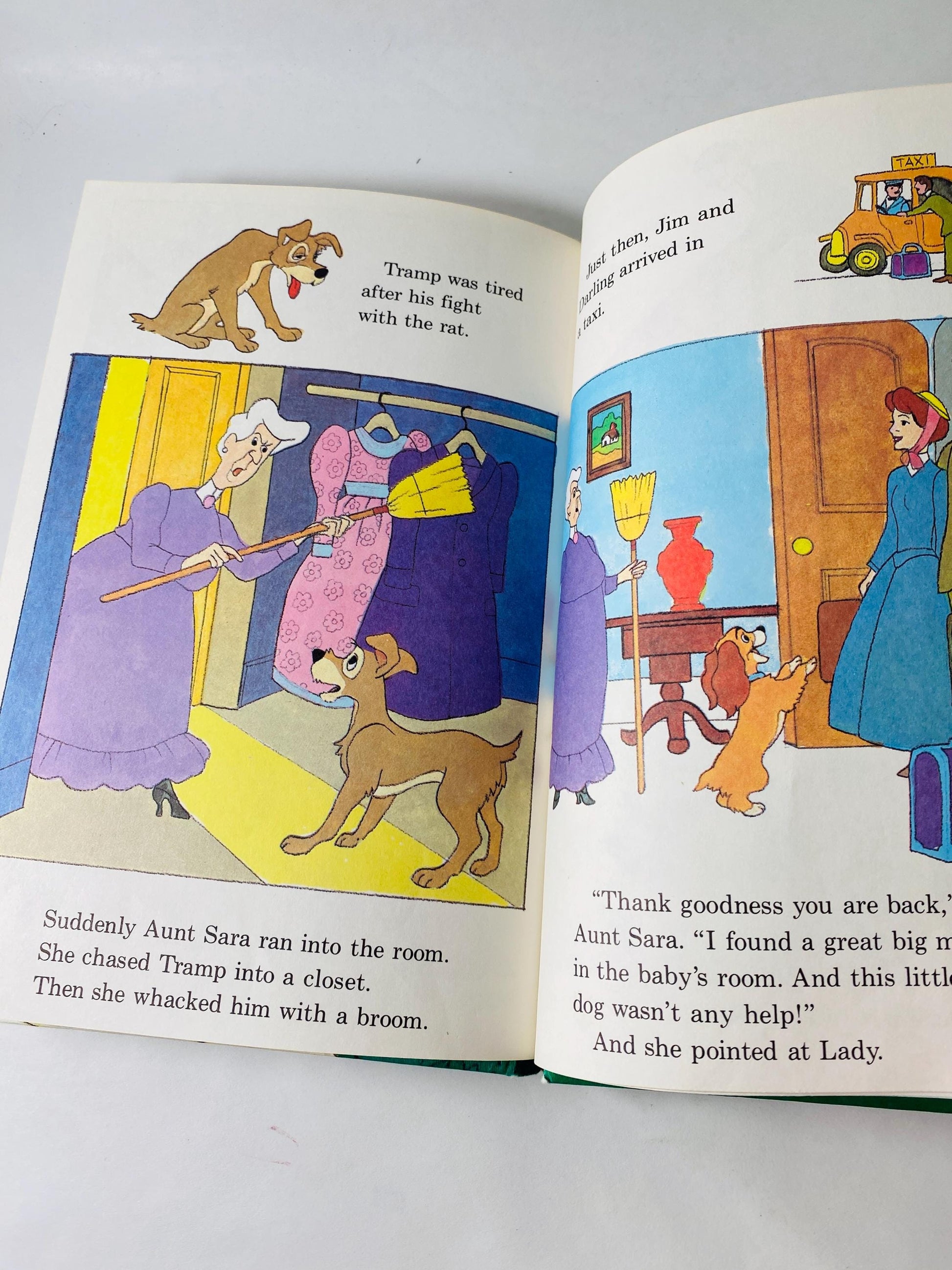Lady and the Tramp Vintage Walt Disney large Wonderful World of Reading book circa 1981