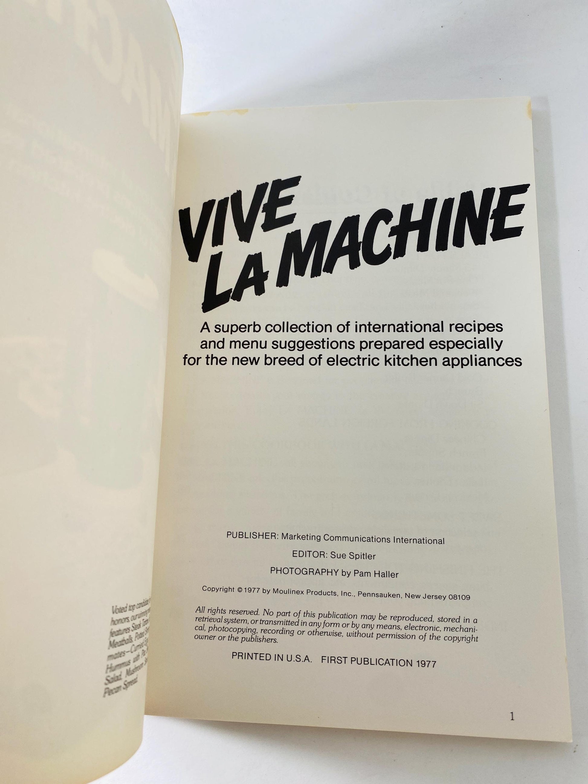 1977 Vive La Machine Moulinex Food Processor Cookbook International Recipes Vintage Appliance Manual
