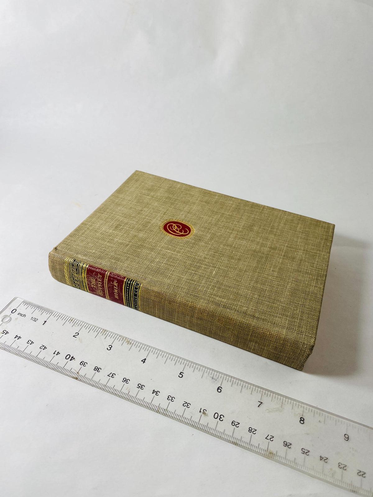 Homer The Odyssey circa 1942. Gray cloth covered vintage book. Greek epic poem set during the Trojan War. Beautiful bookshelf decor!