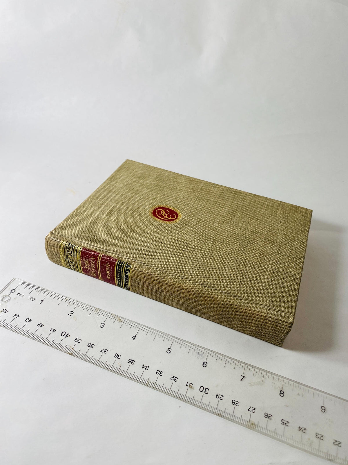 Homer The Odyssey circa 1942 Gray cloth covered vintage book. Greek epic poem set during the Trojan War. Beautiful bookshelf decor!