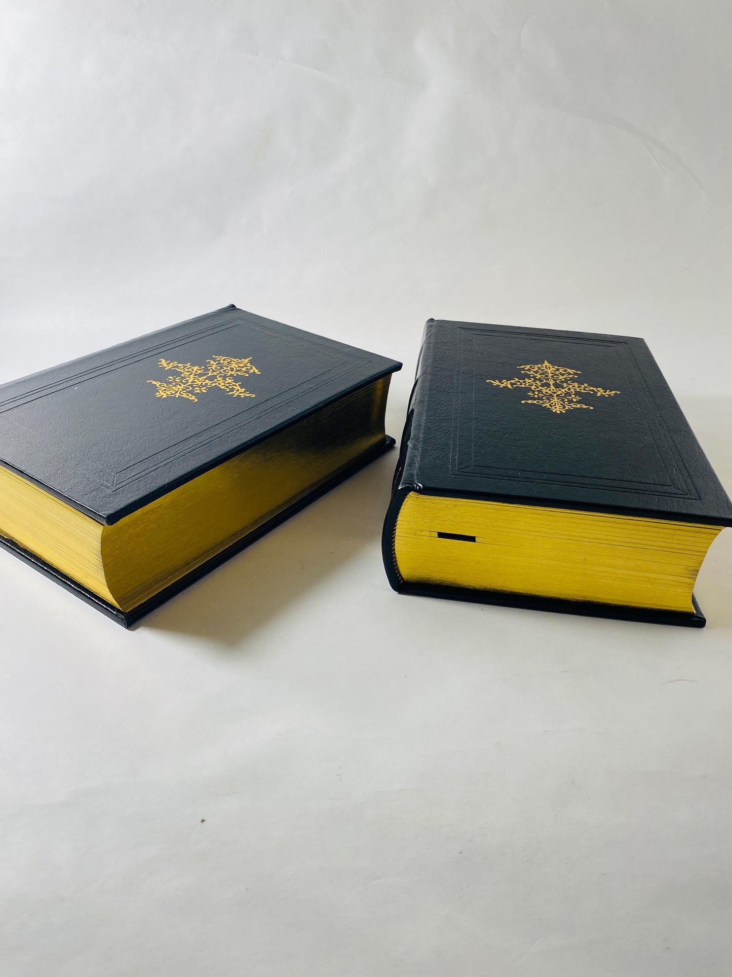 1987 American Commonwealth vintage 2 Volume Set by James Bryce Leather Gilt Law Constitutional History government philosophy attorney gift