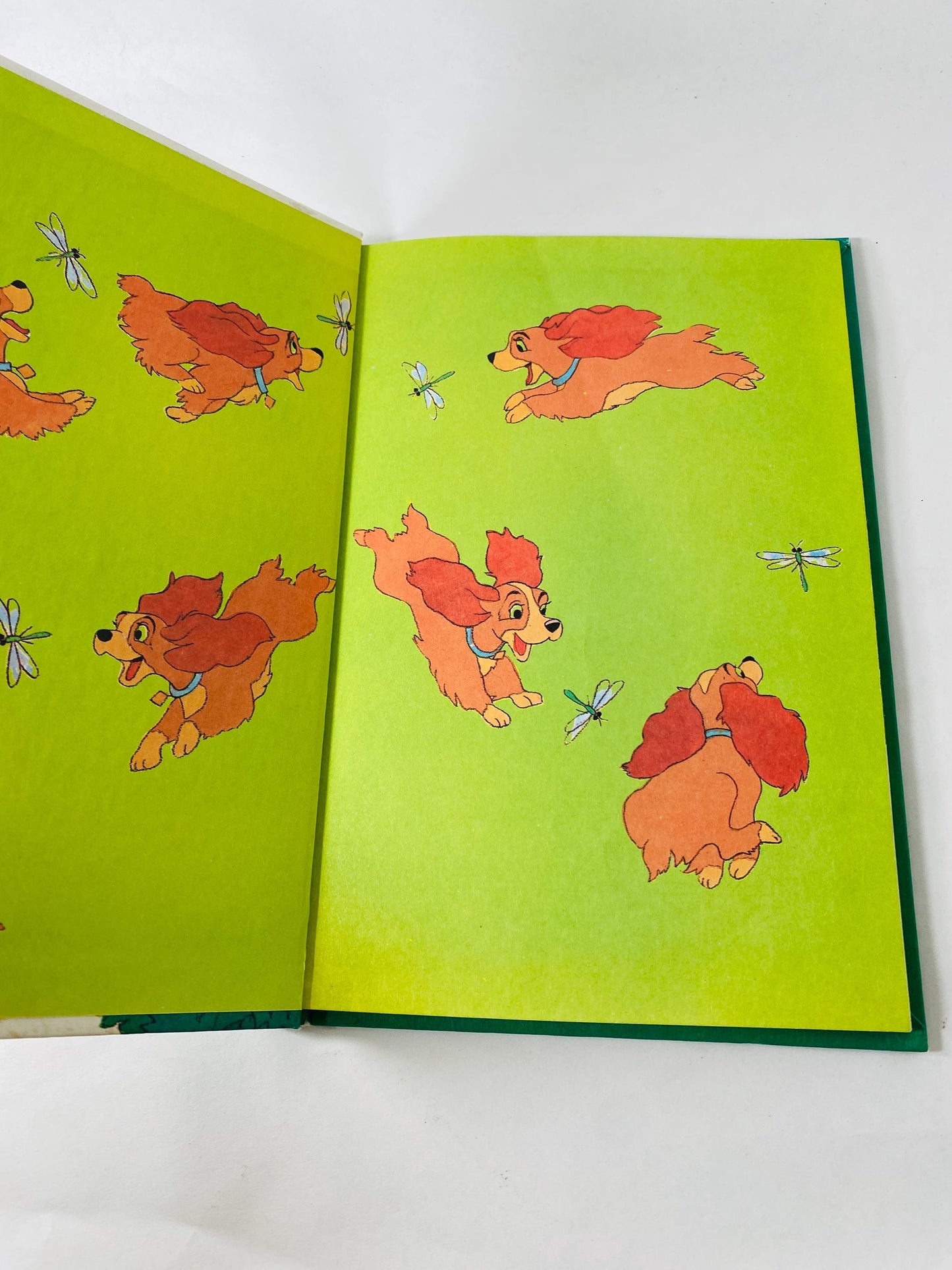 Lady and the Tramp Vintage Walt Disney large Wonderful World of Reading book circa 1981