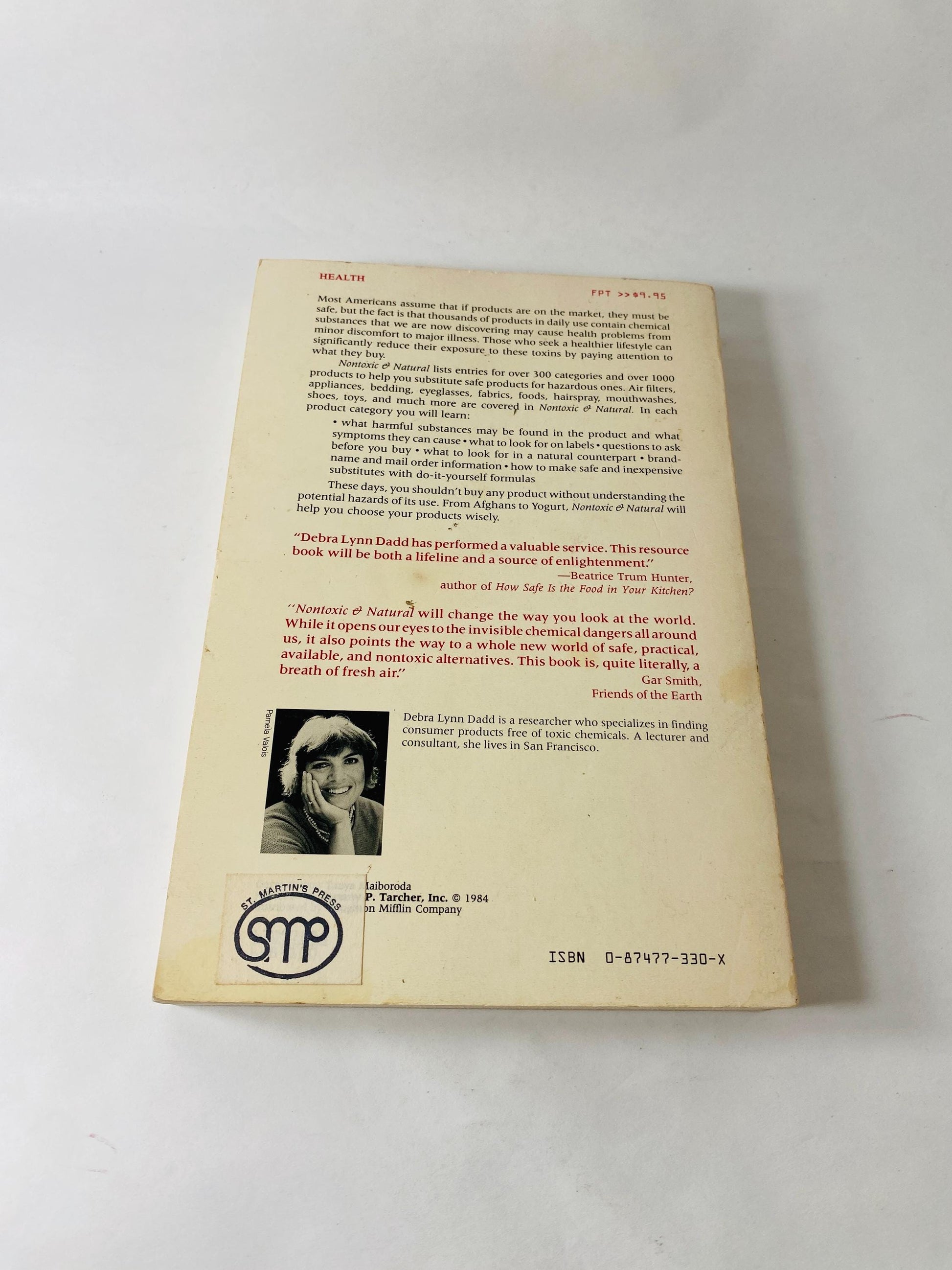 Nontoxic & Natural vintage paperback book by Debrad Dadd about how to avoid dangerous everyday products and make safe ones DIY Homestead