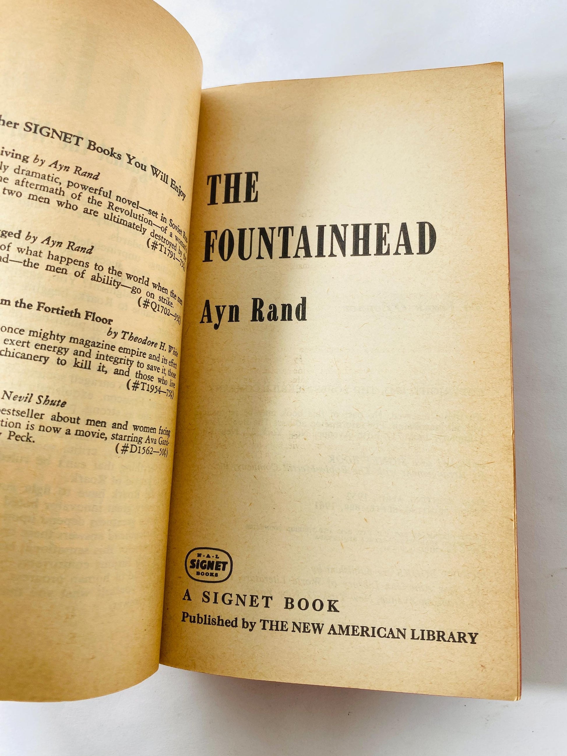 1961 Fountainhead vintage Signet paperback book by Ayn Rand philosophy Objectivism capitalism author of Atlas Shrugged
