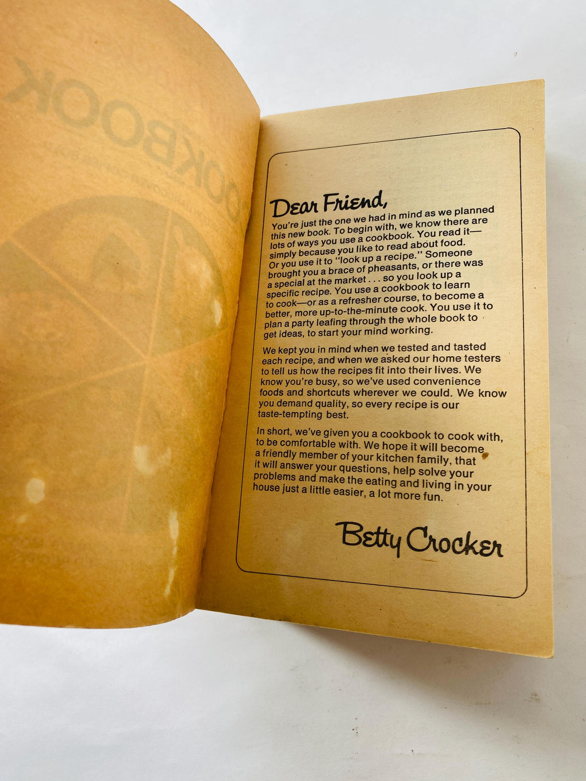 Betty Crocker's Cookbook vintage paperback book circa 1976 recipes cooking kitchen retro
