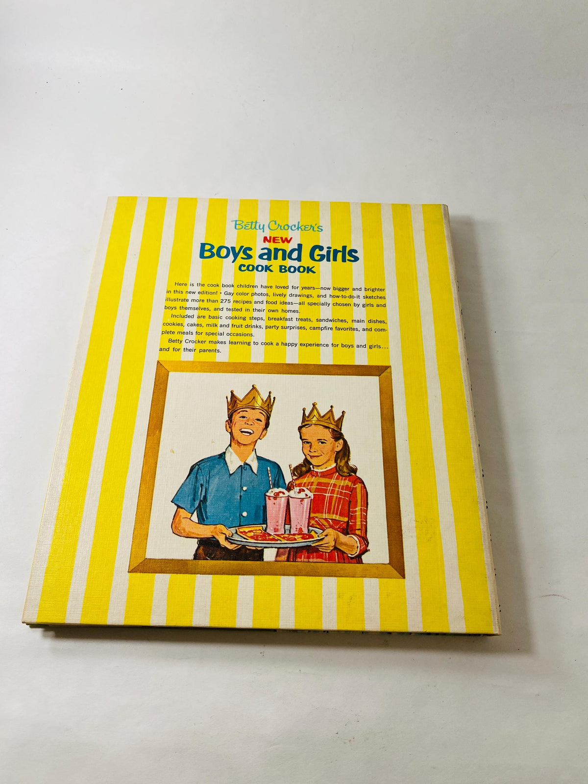 Betty Crocker's New Boys & Girls Cookbook FIRST EDITION Vintage Cookbook circa 1965 American Cookery Retro Recipes for kids Christmas