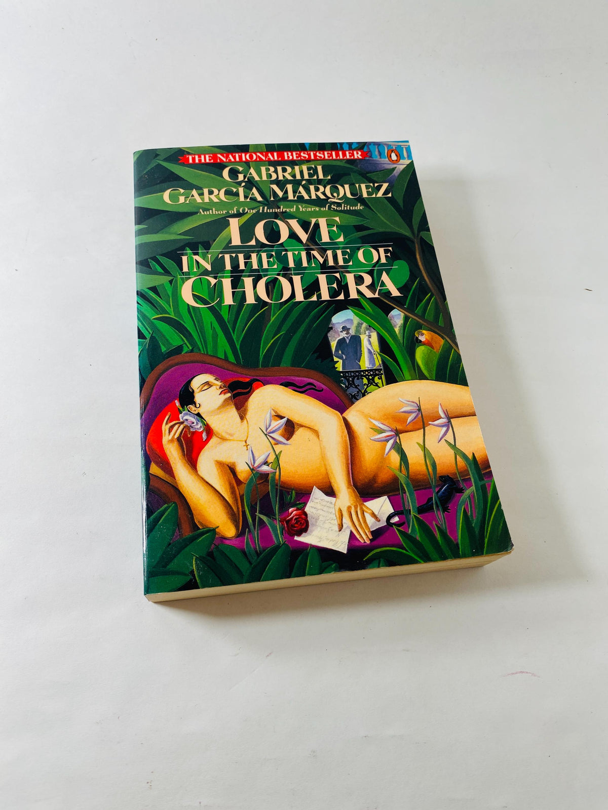 Gabriel García Márquez Love in the Time of Cholera FIRST PRINTING Vintage paperback book love story youthful passion to old age Sth America