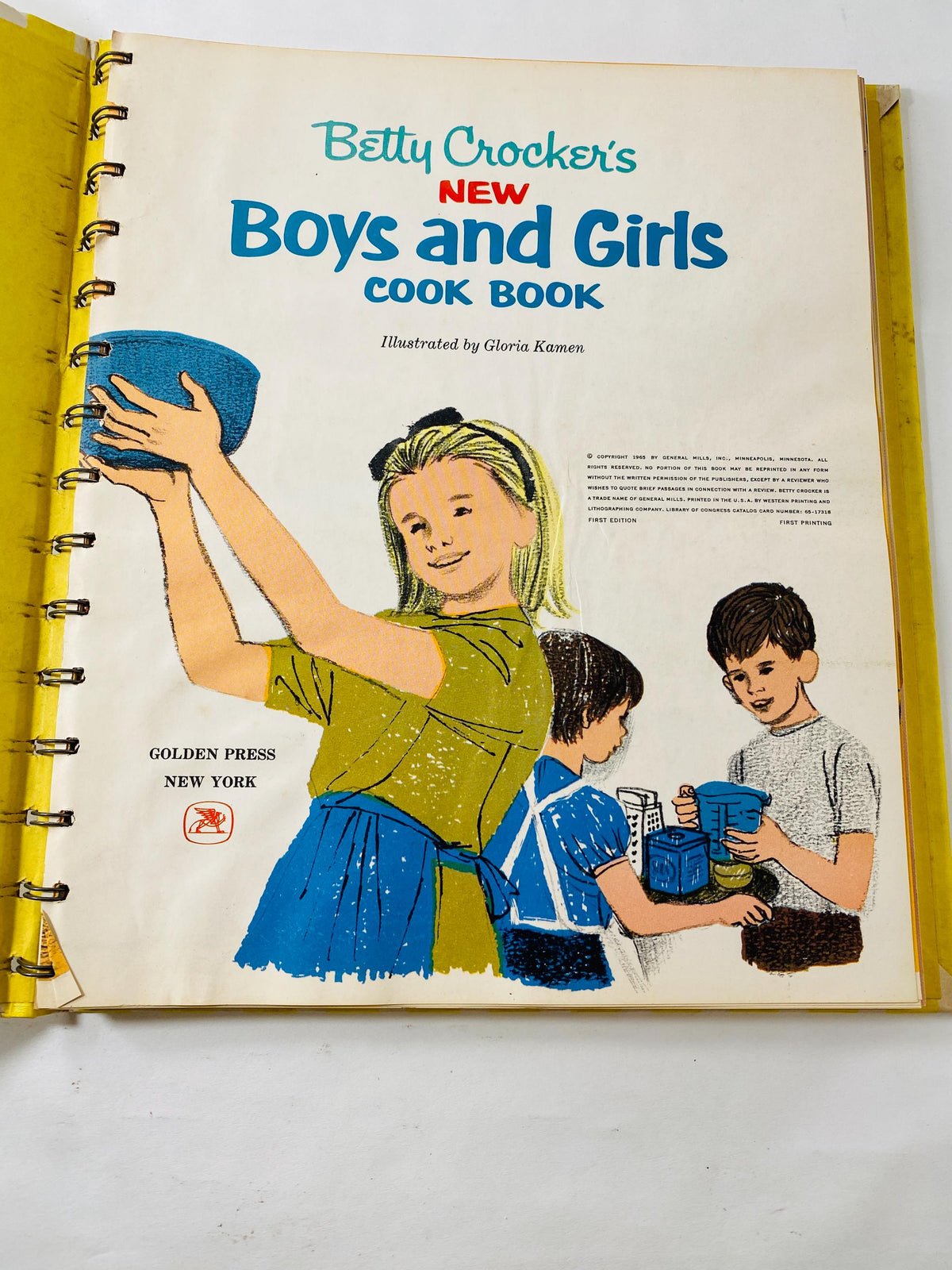 Betty Crocker's New Boys & Girls Cookbook FIRST EDITION Vintage Cookbook circa 1965 American Cookery Retro Recipes for kids Christmas