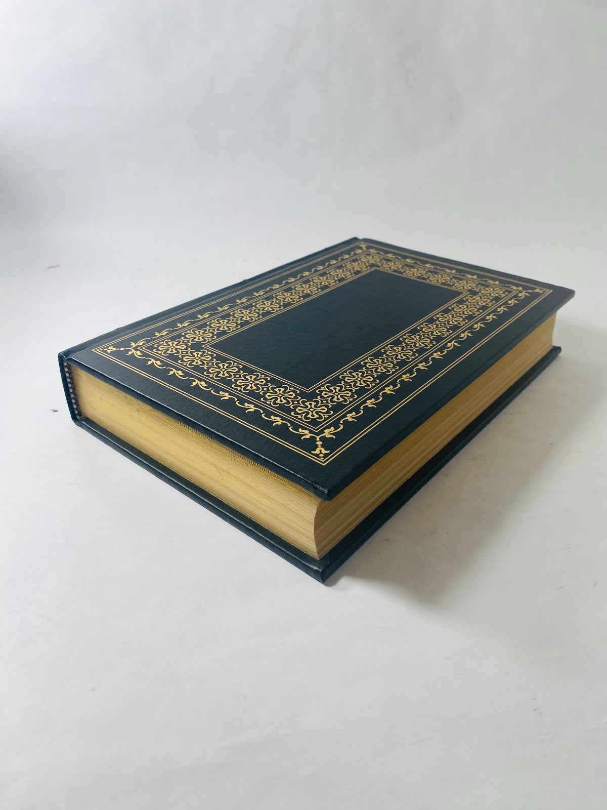 1981 Jane Eyre vintage book by Charlotte Bronte Black leather cover with beautiful gold trim Spirited intelligent woman Franklin Library