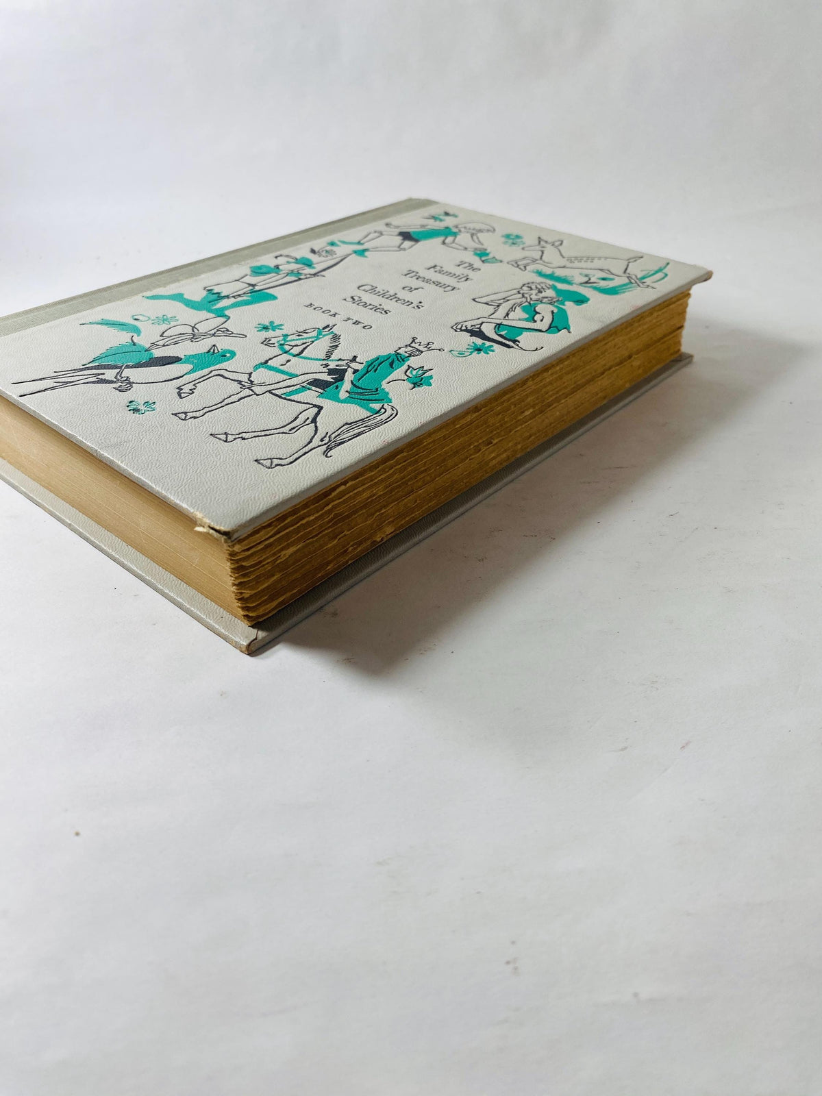 1956 Family Treasury Children's Stories Book 2 Fairies, Fables, and Folk Tales Cinderella Sleeping Beauty Emperor's New Clothes