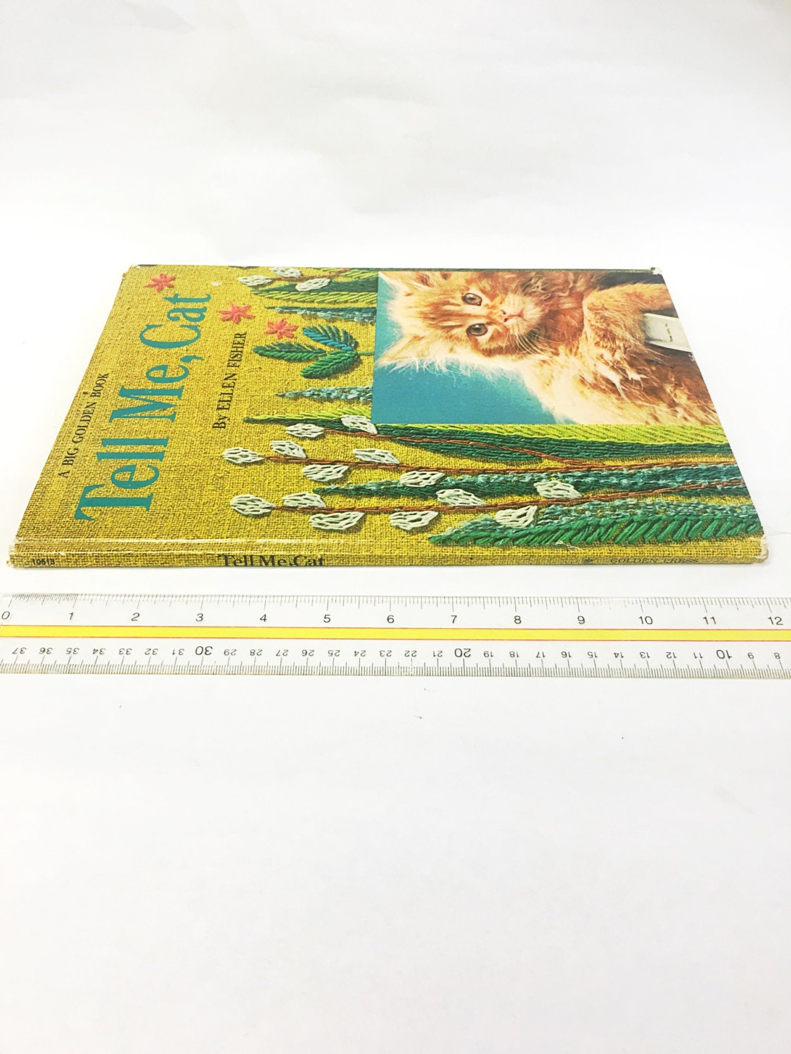Tell Me, Cat. Big Little Golden Book by Ellen Fisher. Giant Tell-A-Tale Book. Little Golden Books. LGB. A Golden Book