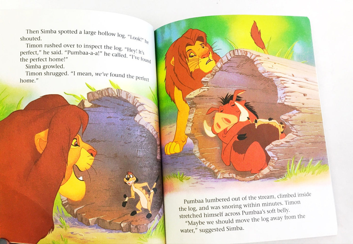 Disney's The Lion King. No Worries. A Story About Simba. Little Golden Book circa 1995. 107-97. Walt Disney. Vintage children's book.