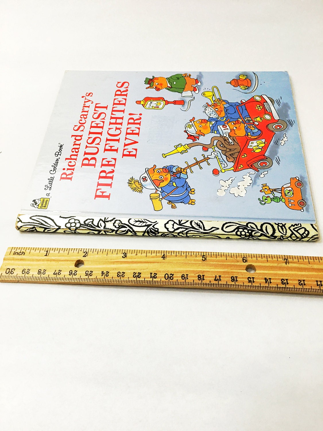 1993 Richard Scarry's Busiest Fire Fighters Ever! Vintage FIRST EDITION Little Golden Book. 93-78415. Vintage Collectible Hardback Book.