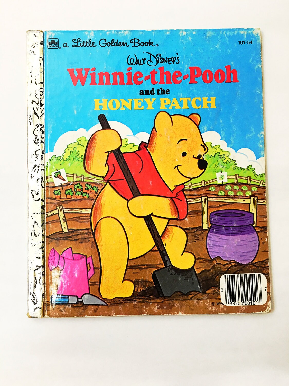 Winnie the Pooh and the Honey Patch book. Vintage Little Golden Book. LGB. 101-54. Walt Disney. Retro Children's vintage book. Gift