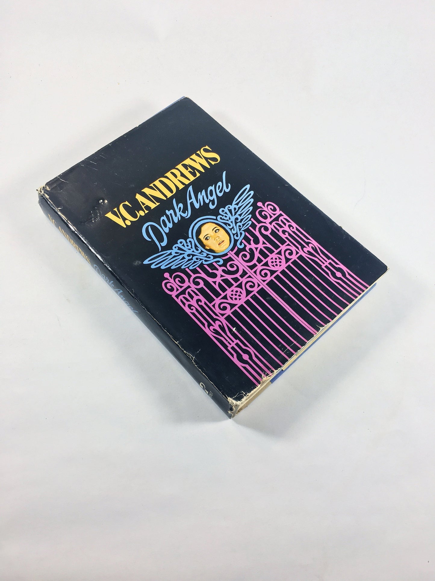 Dark Angel by VC Andrews vintage book circa 1986. BCE Second book in the Casteel Series.