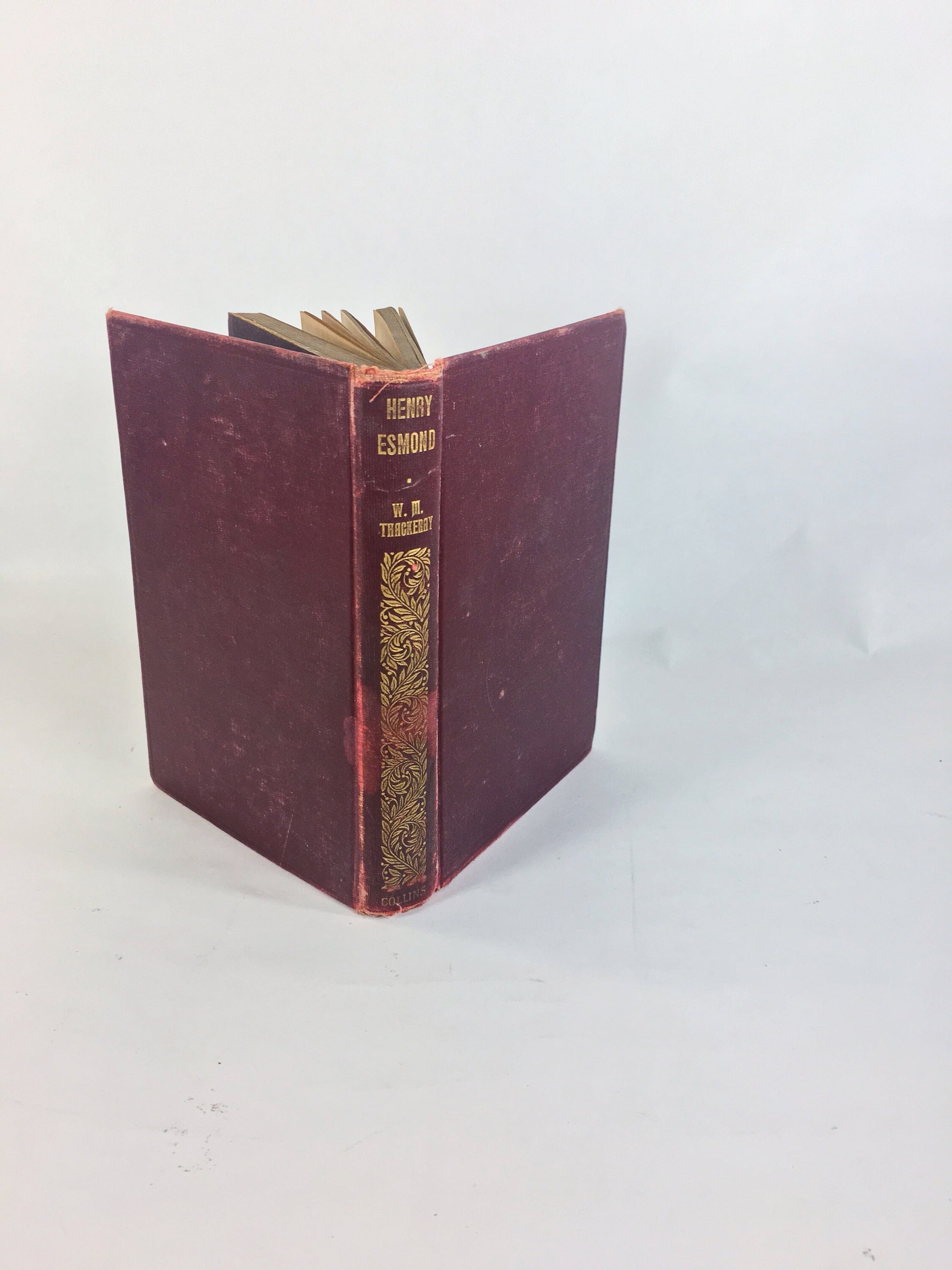Thackeray Henry Esmond Philip. Vintage book circa 1861 Leather Binding Rare. GORGEOUS Victorian antique. Queen Anne of England.